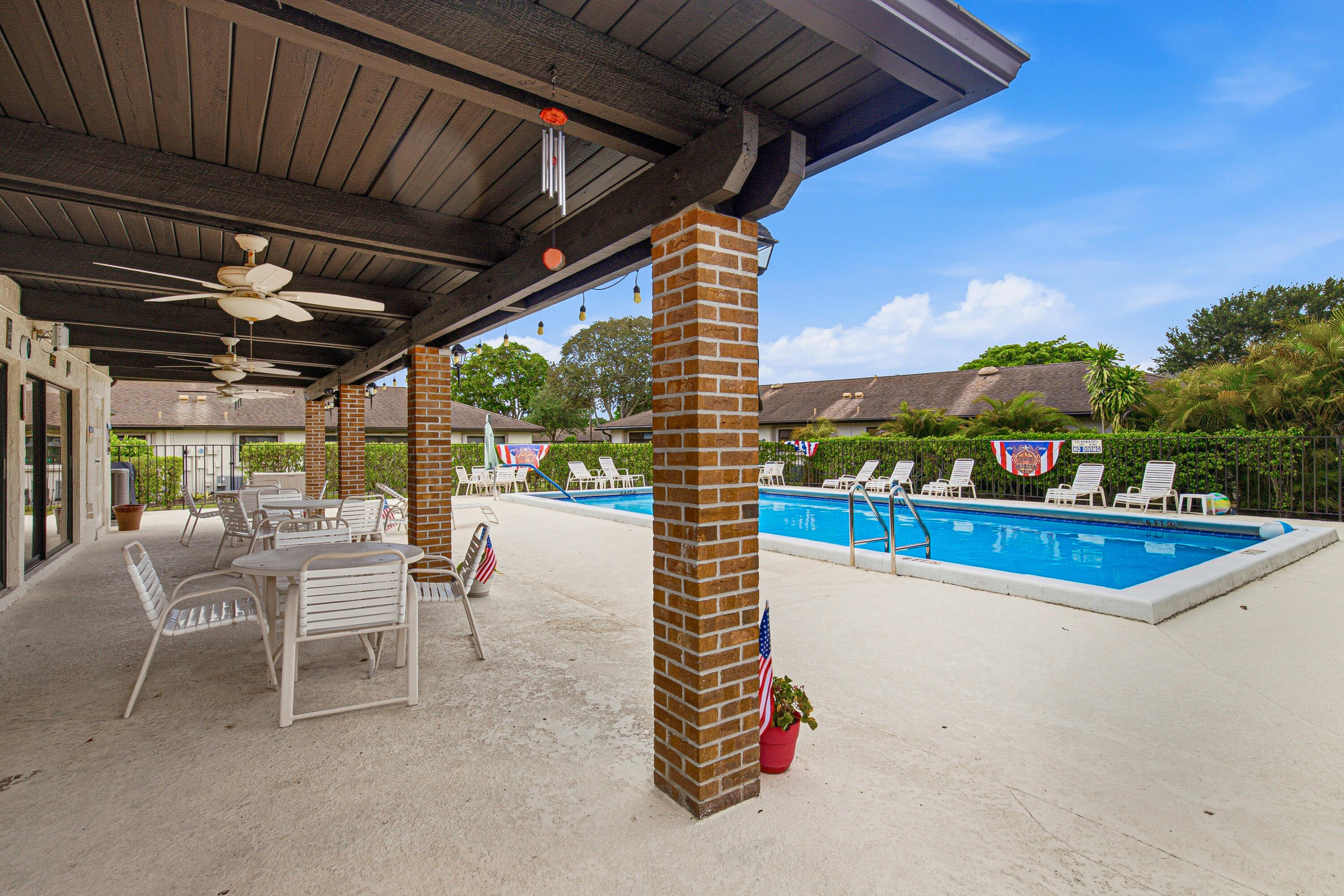 GREENTREE VILLAS CONDO - Residential