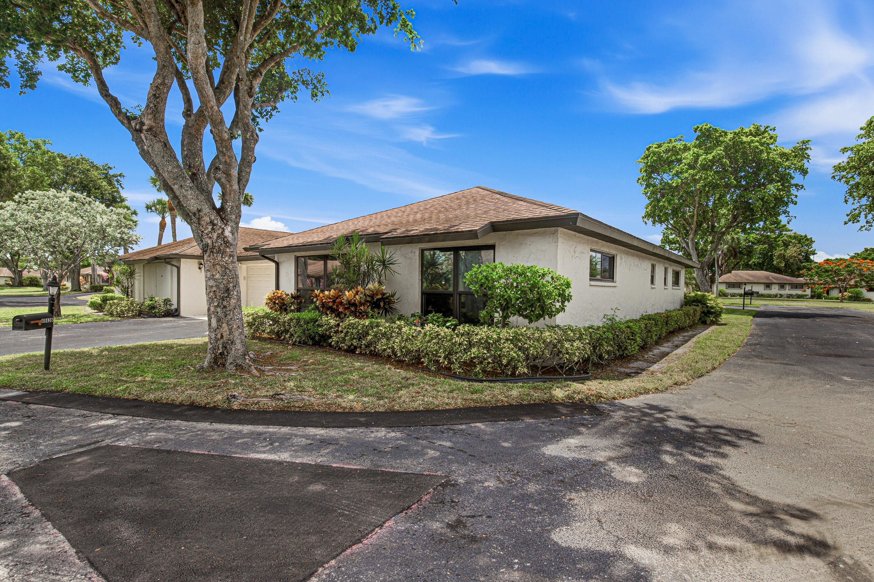 GREENTREE VILLAS CONDO - Residential