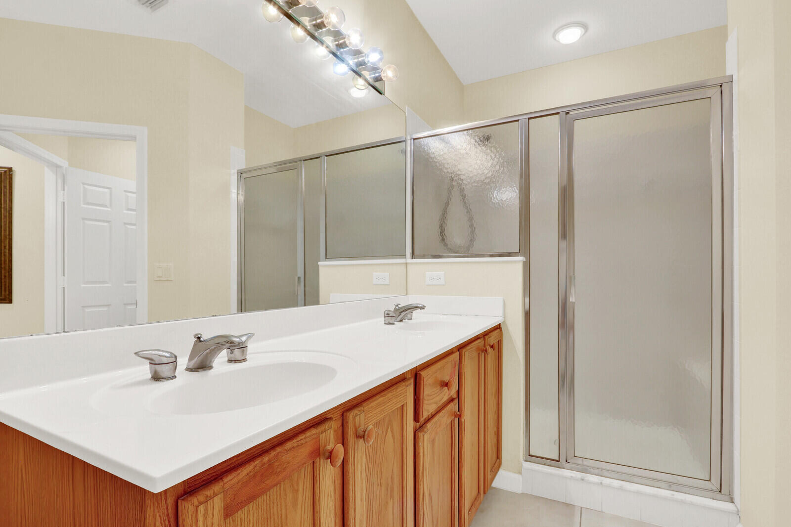 CASTLE PINES CONDOMINIUM - Residential