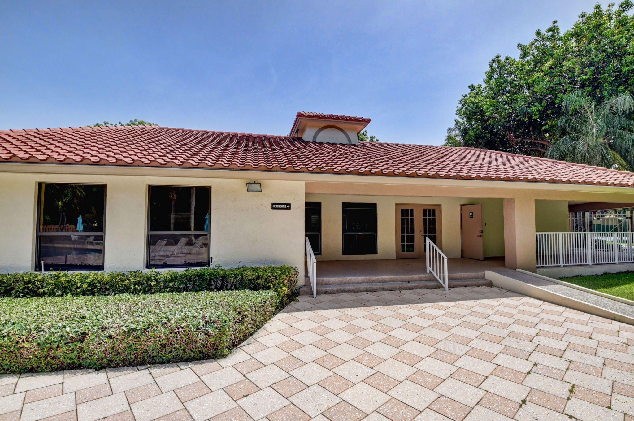 PARK AT WINDWOOD CONDO - Residential Lease