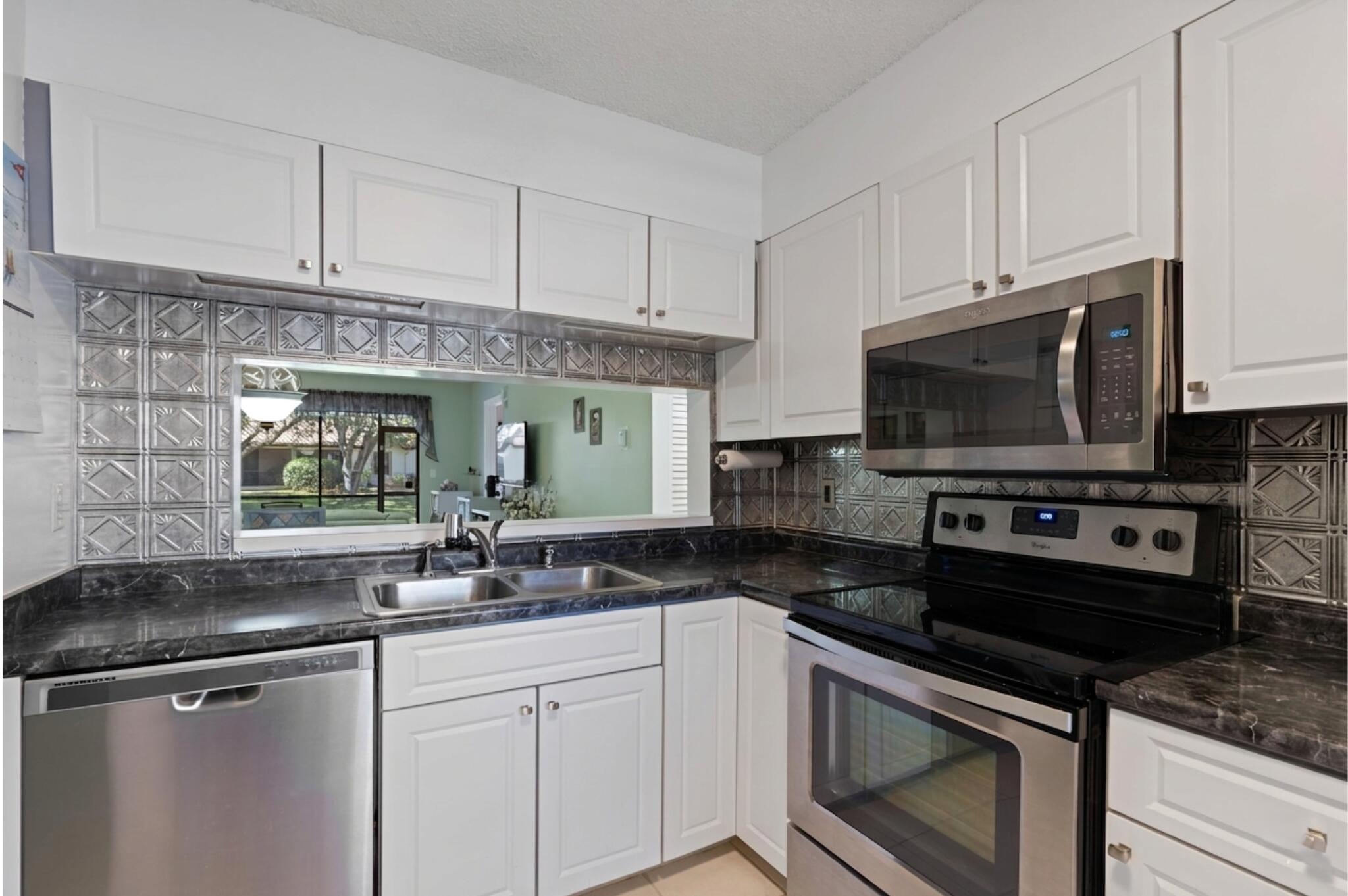 PARK AT WINDWOOD CONDO - Residential Lease