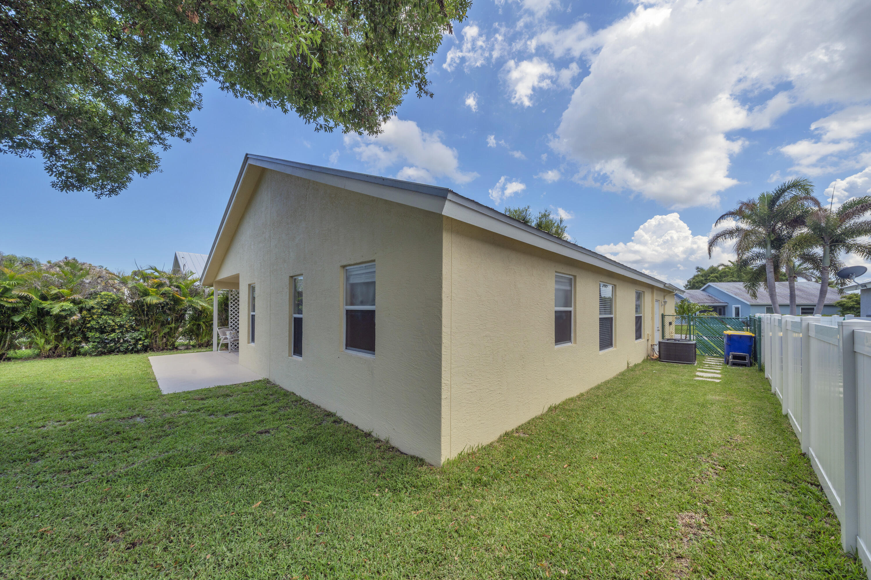 ST LUCIE FALLS (AKA RIVER FOREST) - Residential