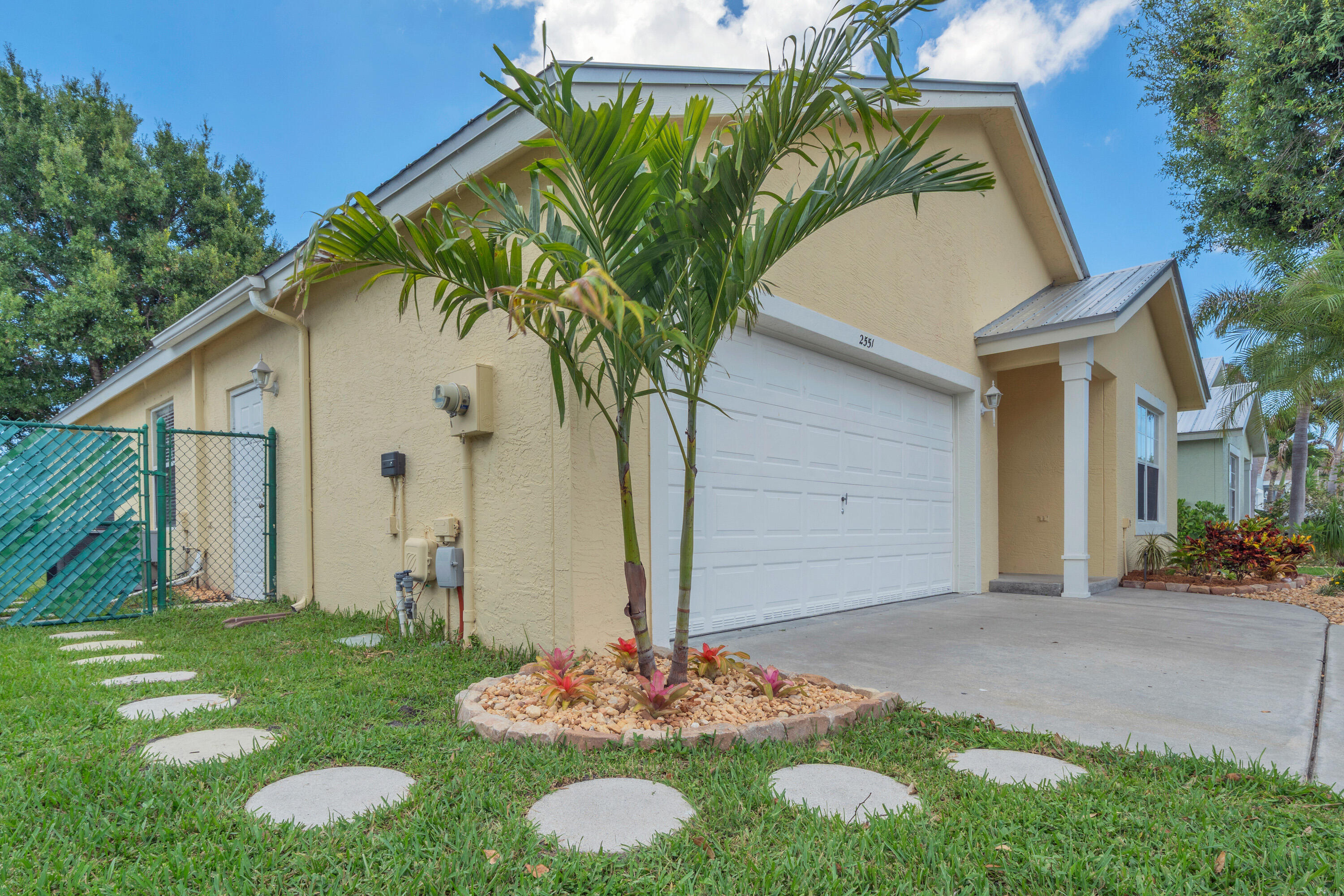 ST LUCIE FALLS (AKA RIVER FOREST) - Residential