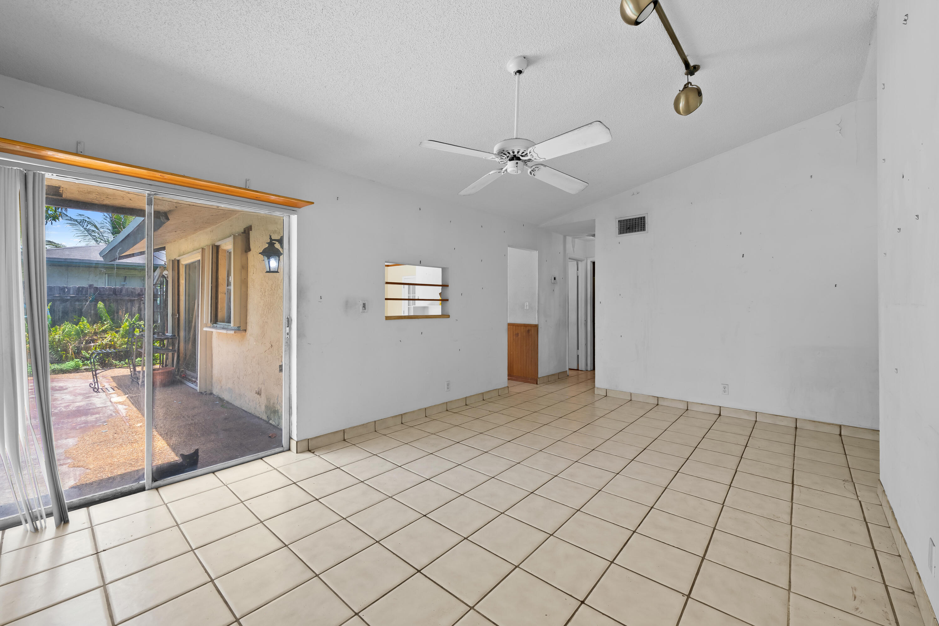 NORTH LAUDERDALE VILLAGE SEC 1 - Residential