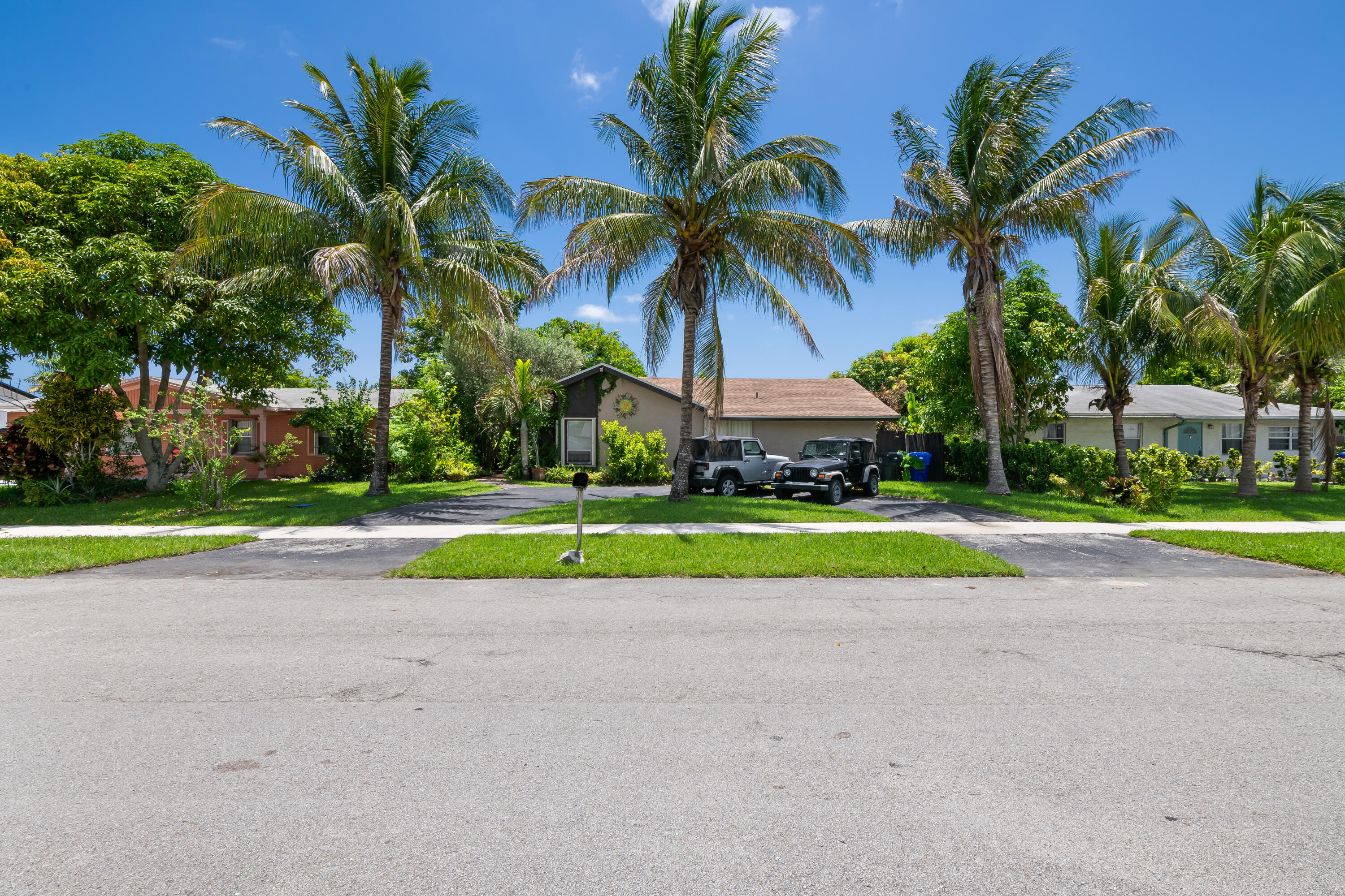 NORTH LAUDERDALE VILLAGE SEC 1 - Residential