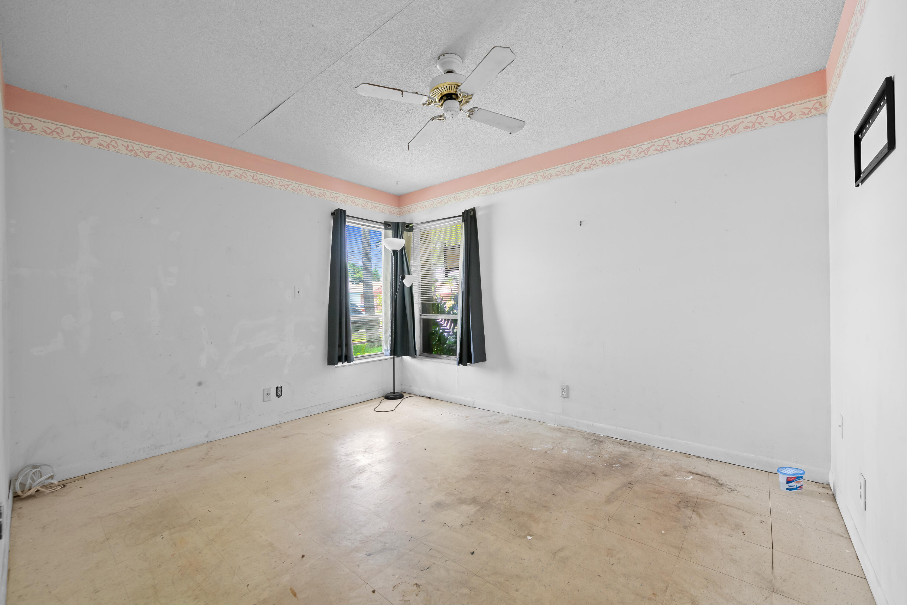 NORTH LAUDERDALE VILLAGE SEC 1 - Residential