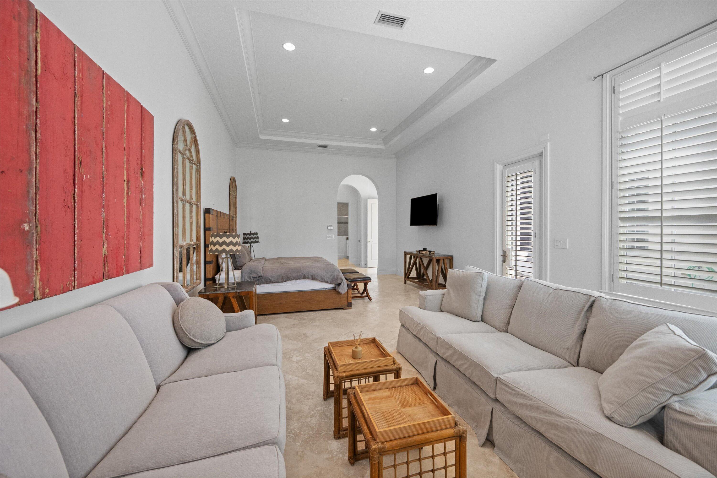HUNTERS CHASE OF PALM BEACH POLO & COUNT - Residential Lease