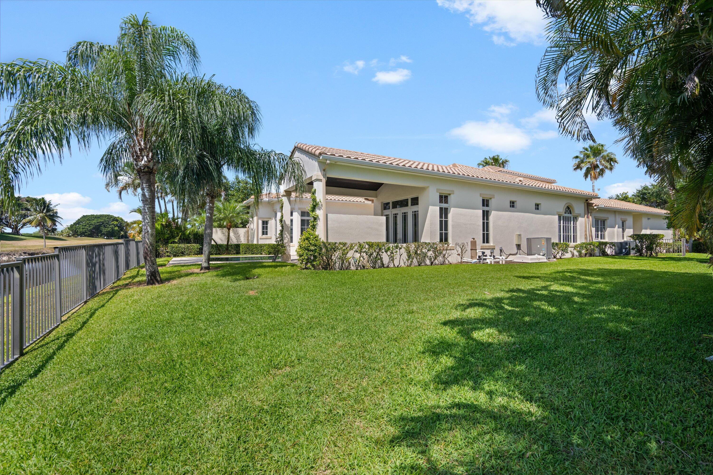 HUNTERS CHASE OF PALM BEACH POLO & COUNT - Residential Lease