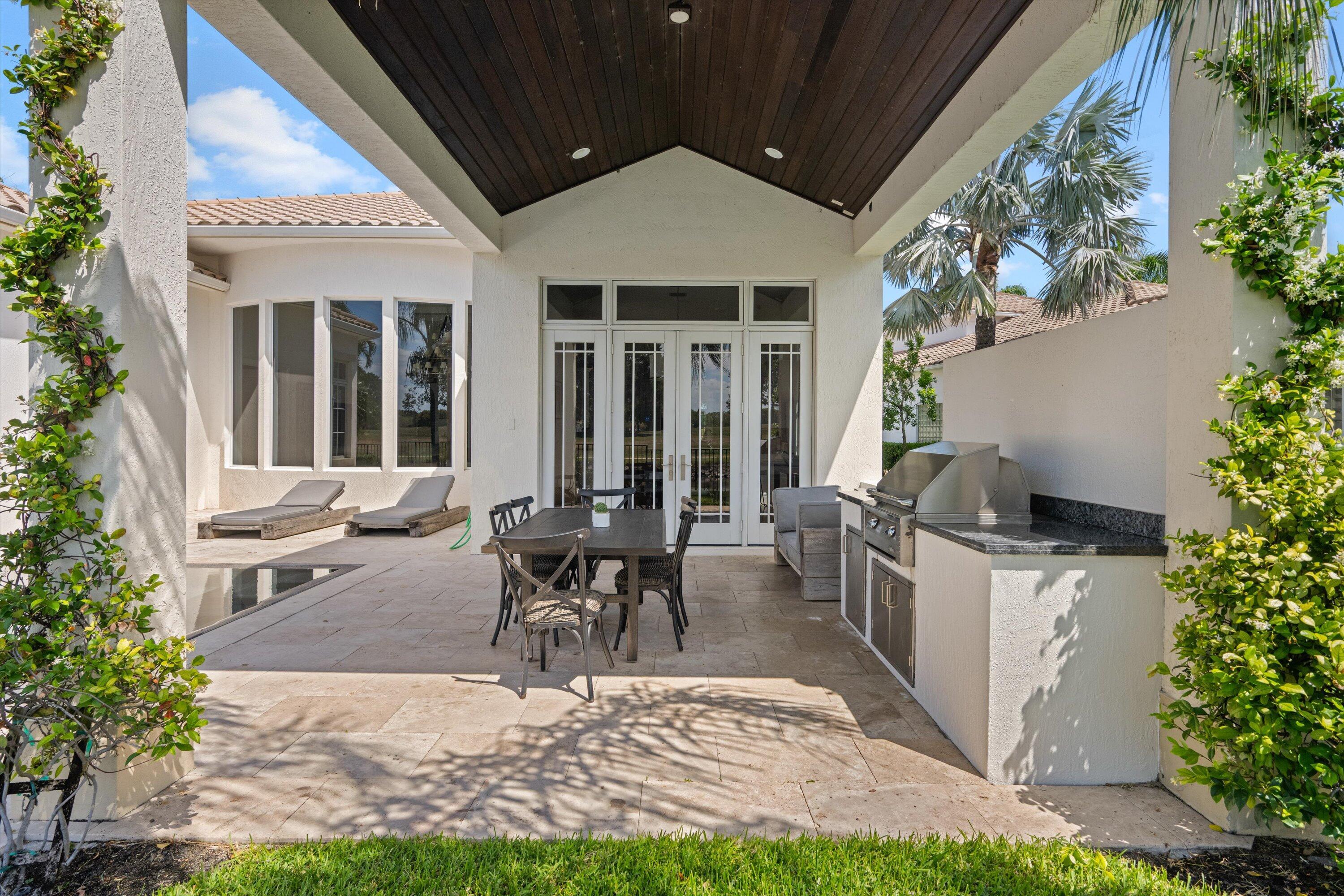 HUNTERS CHASE OF PALM BEACH POLO & COUNT - Residential Lease