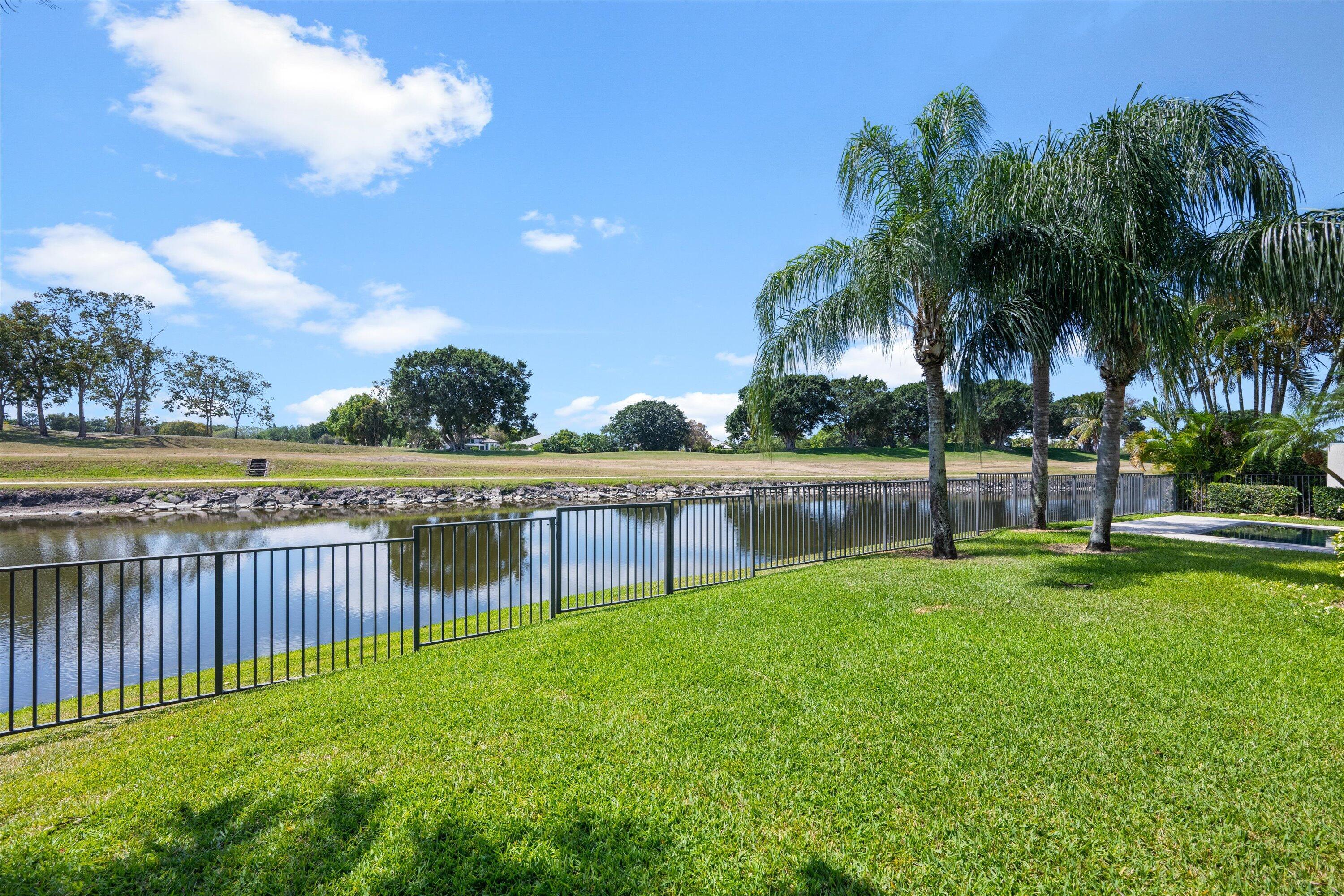 HUNTERS CHASE OF PALM BEACH POLO & COUNT - Residential Lease