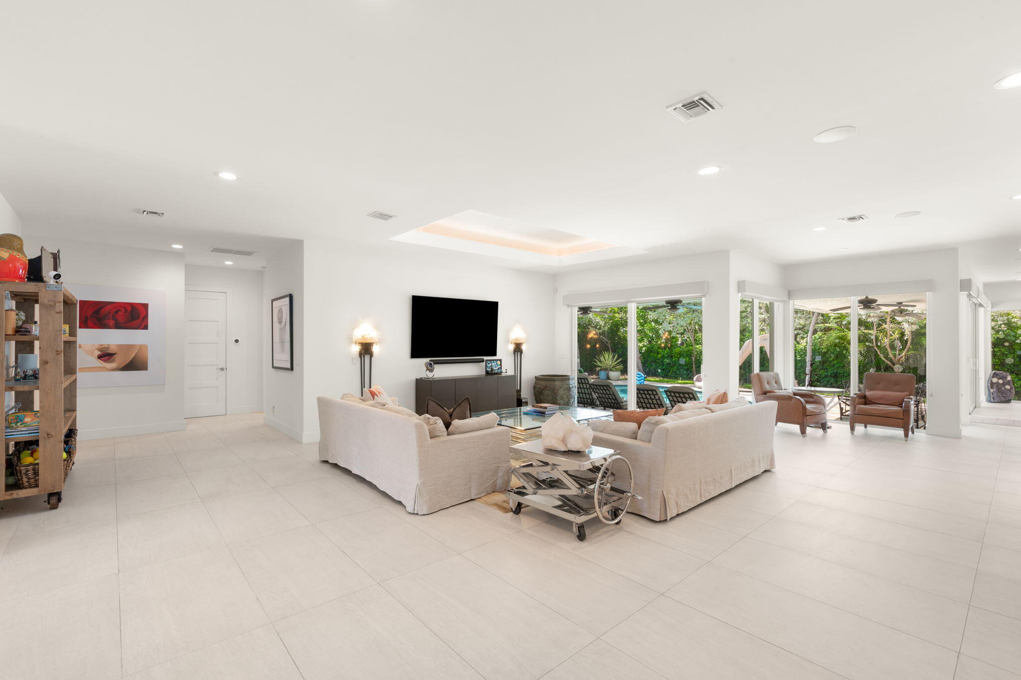 BEACH WAY HEIGHTS UNIT - Residential