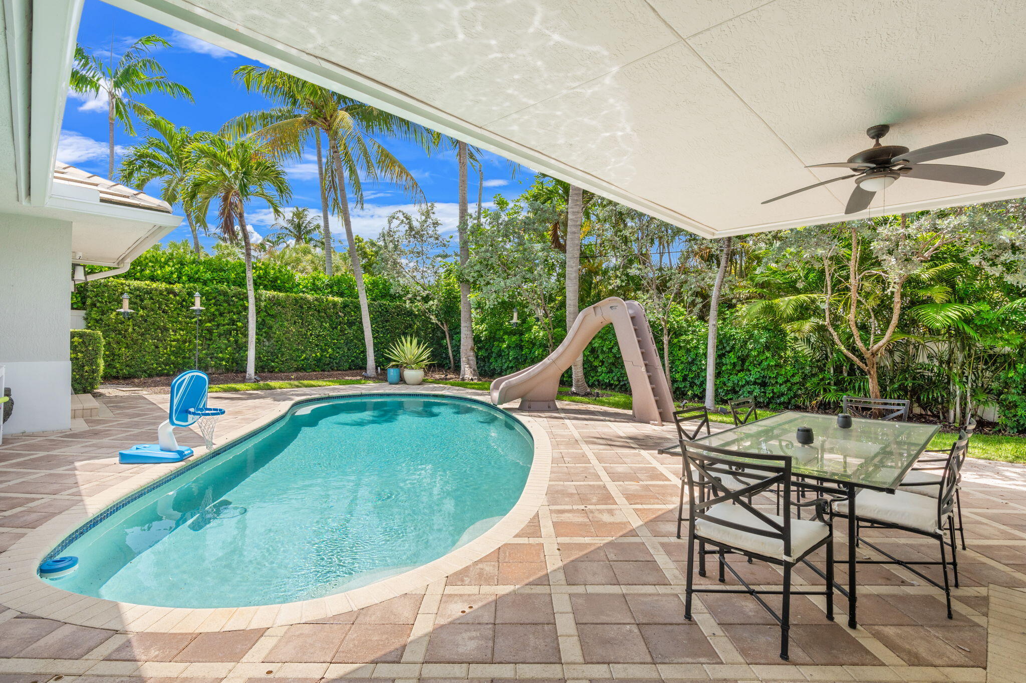 BEACH WAY HEIGHTS UNIT - Residential