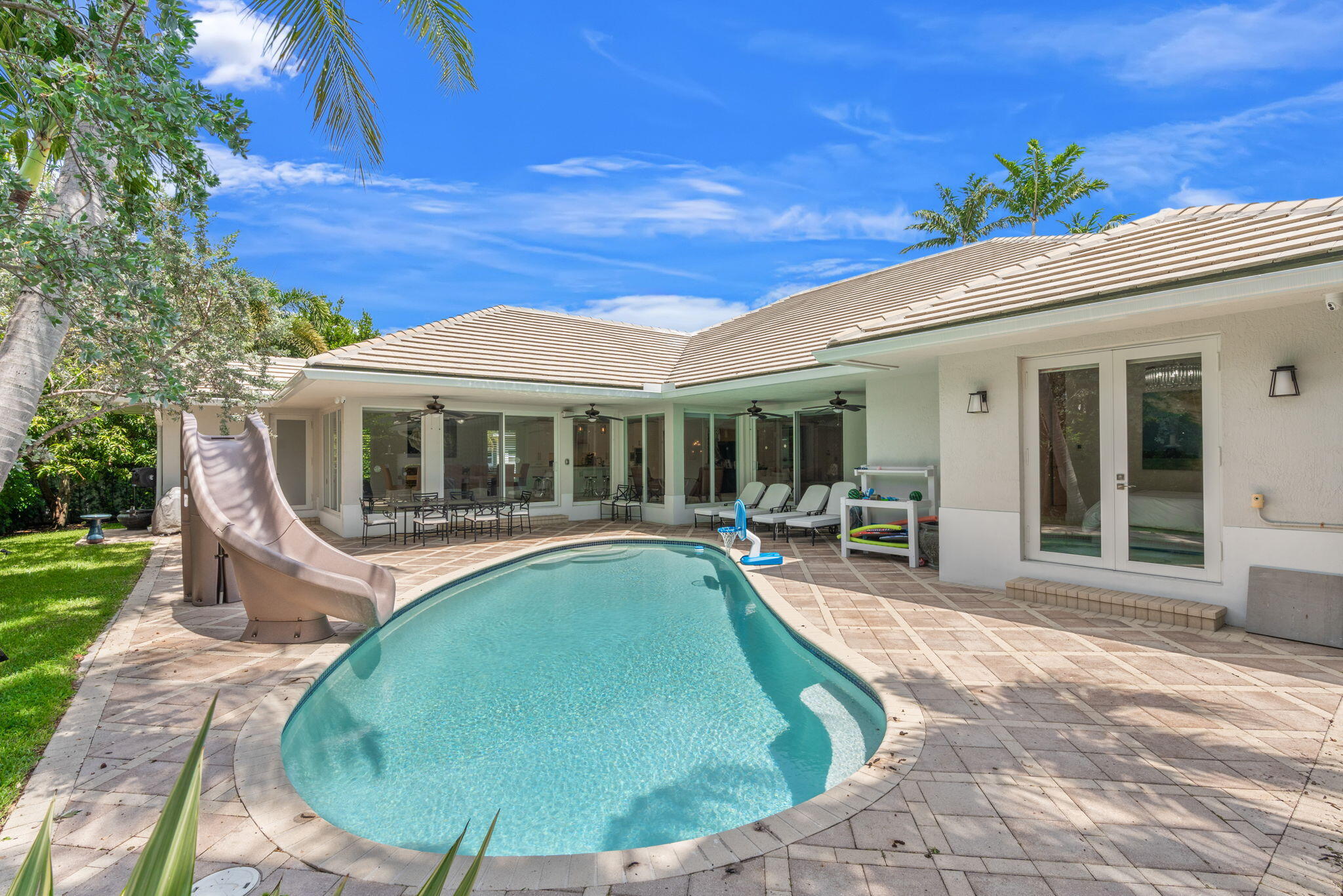 BEACH WAY HEIGHTS UNIT - Residential