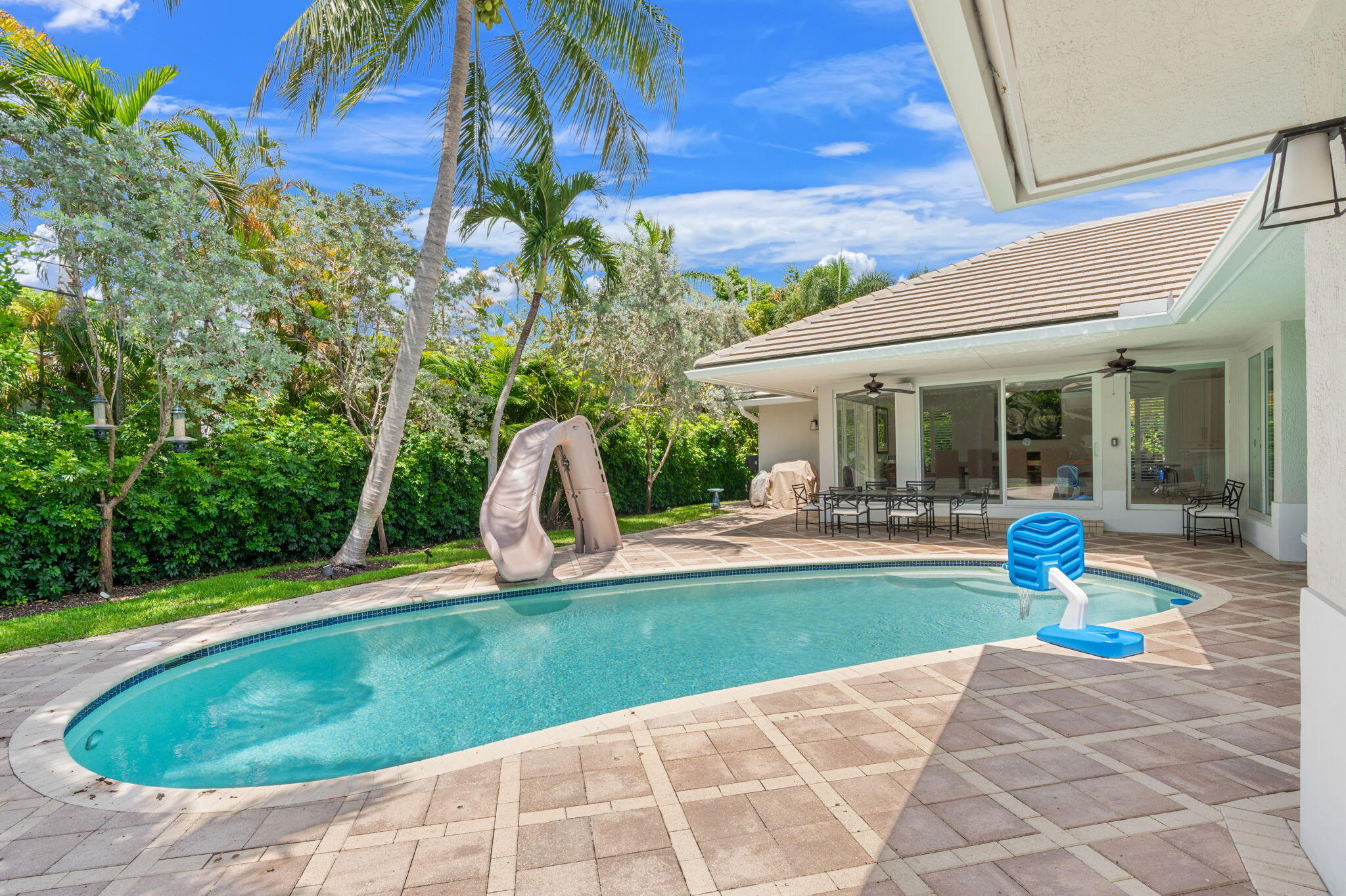 BEACH WAY HEIGHTS UNIT - Residential