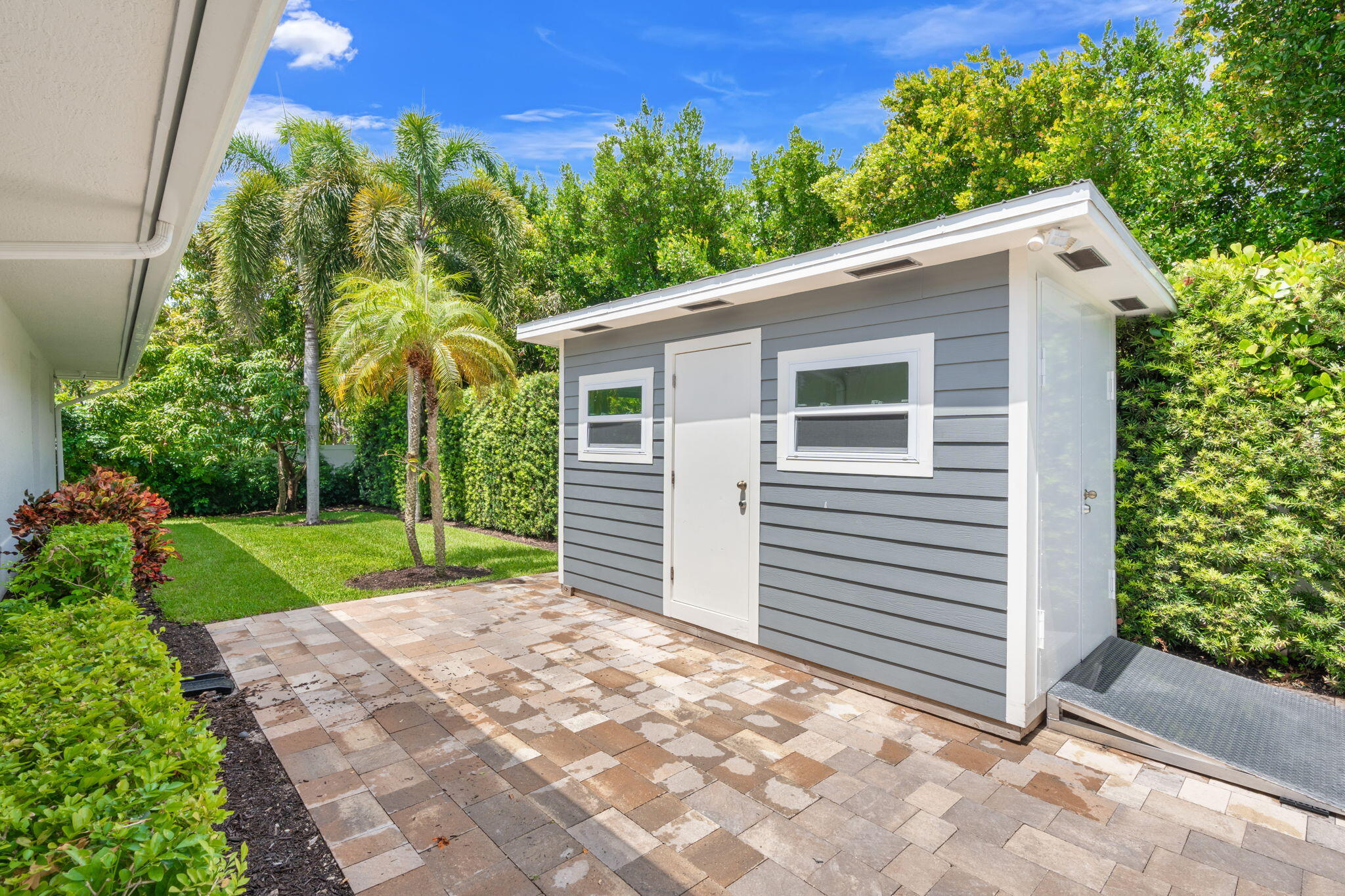 BEACH WAY HEIGHTS UNIT - Residential