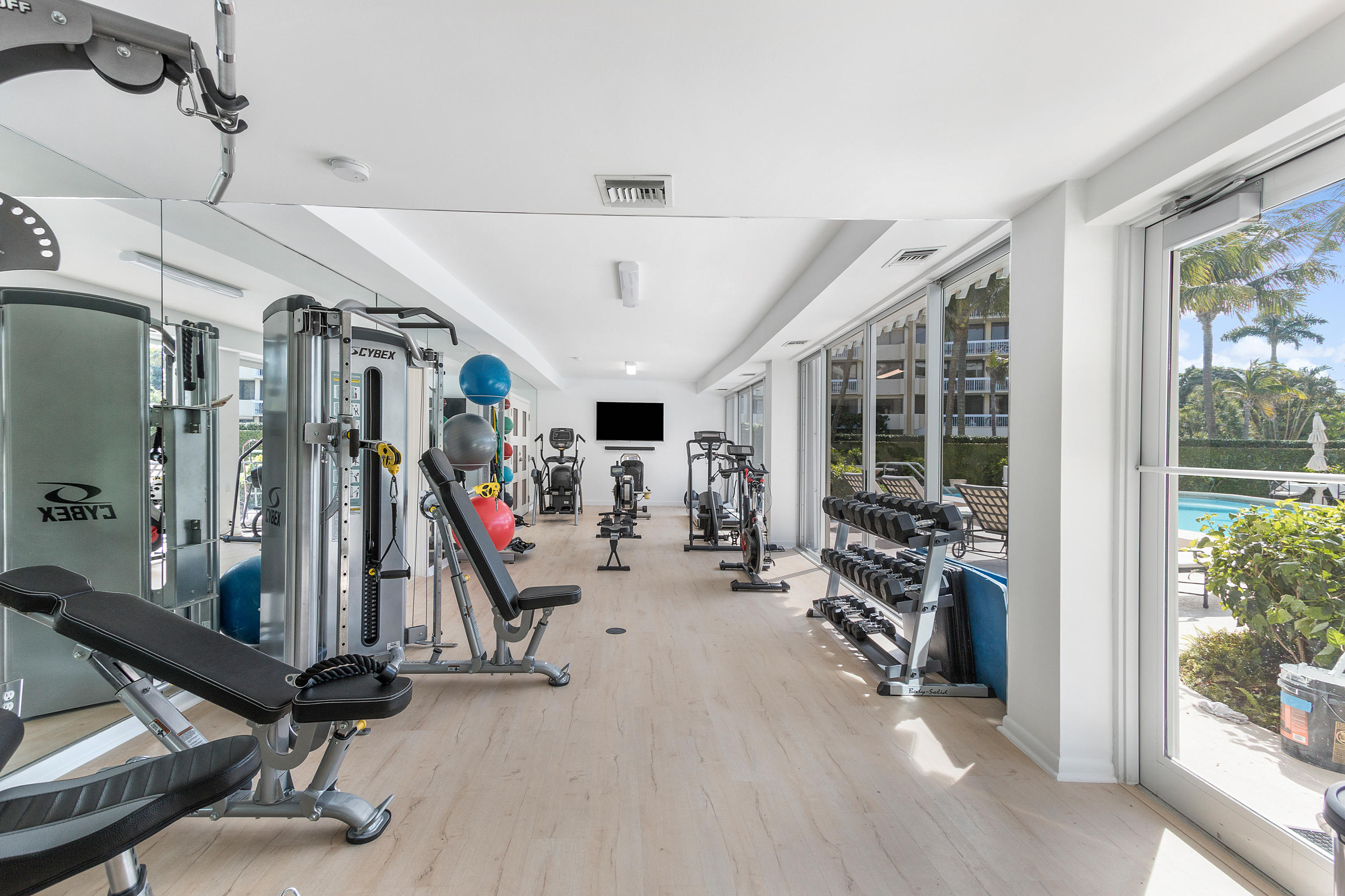 THREE HUNDRED SOUTH OCEAN BLVD APTS INC 300 S OCEA - Residential
