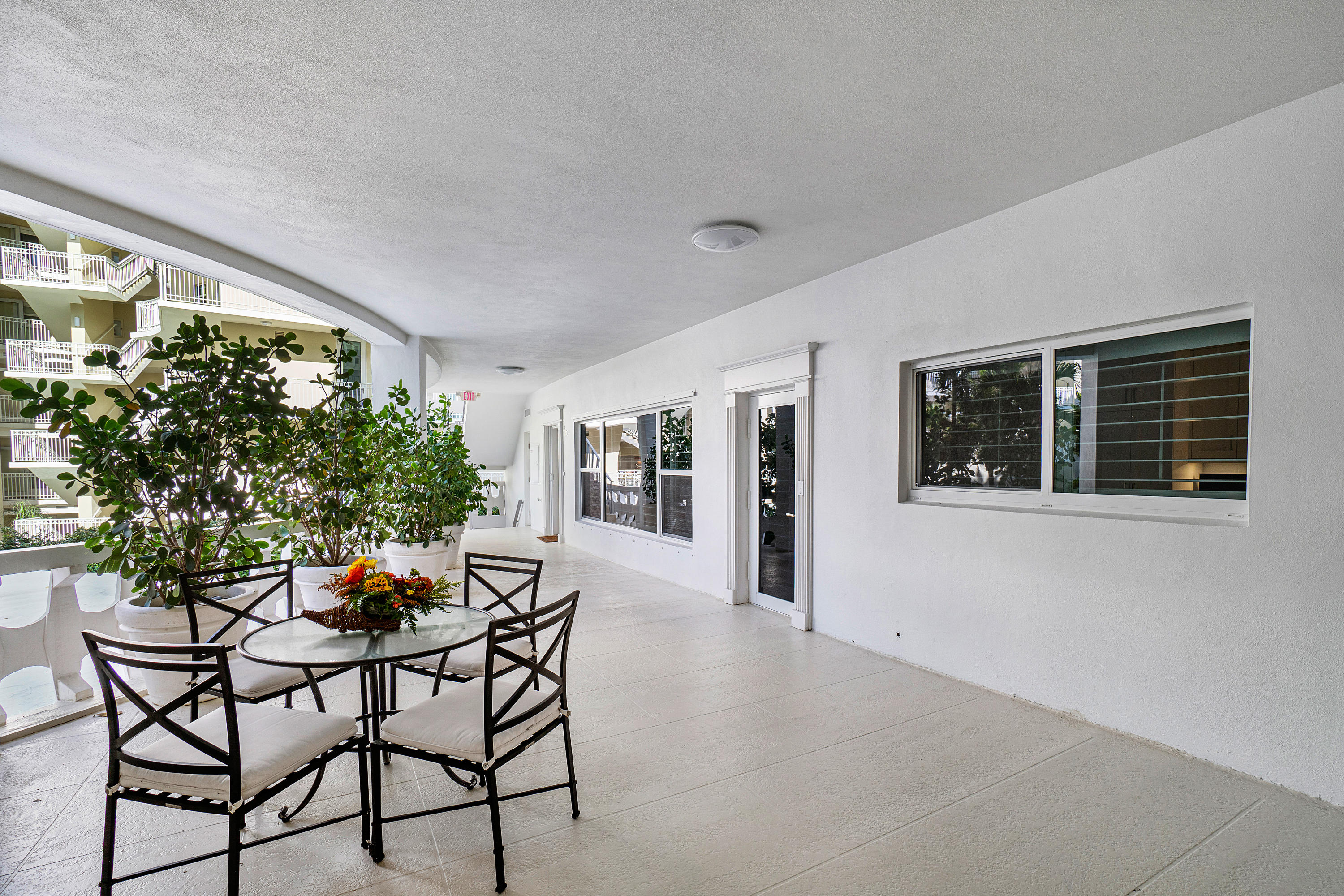 THREE HUNDRED SOUTH OCEAN BLVD APTS INC 300 S OCEA - Residential