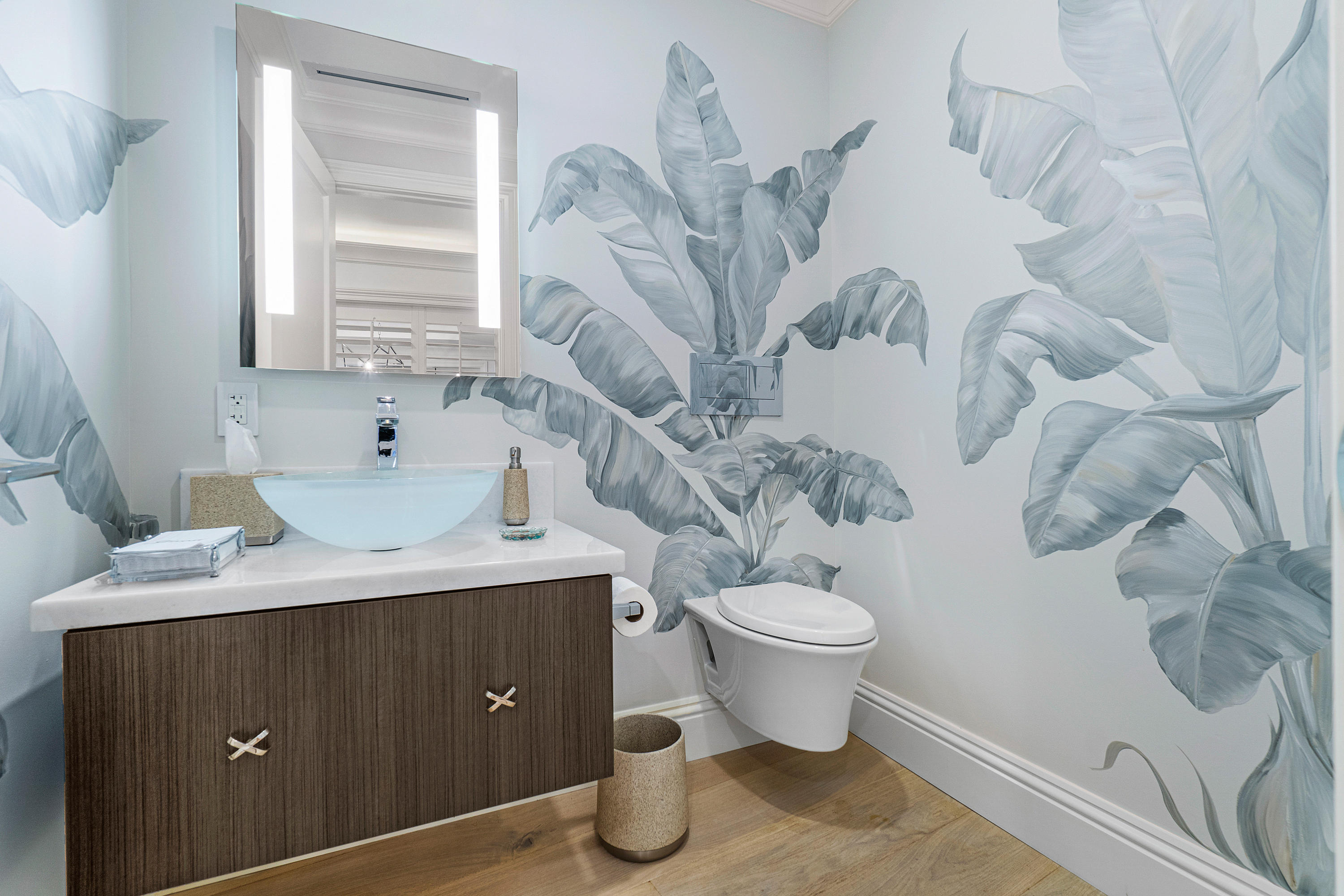 THREE HUNDRED SOUTH OCEAN BLVD APTS INC 300 S OCEA - Residential