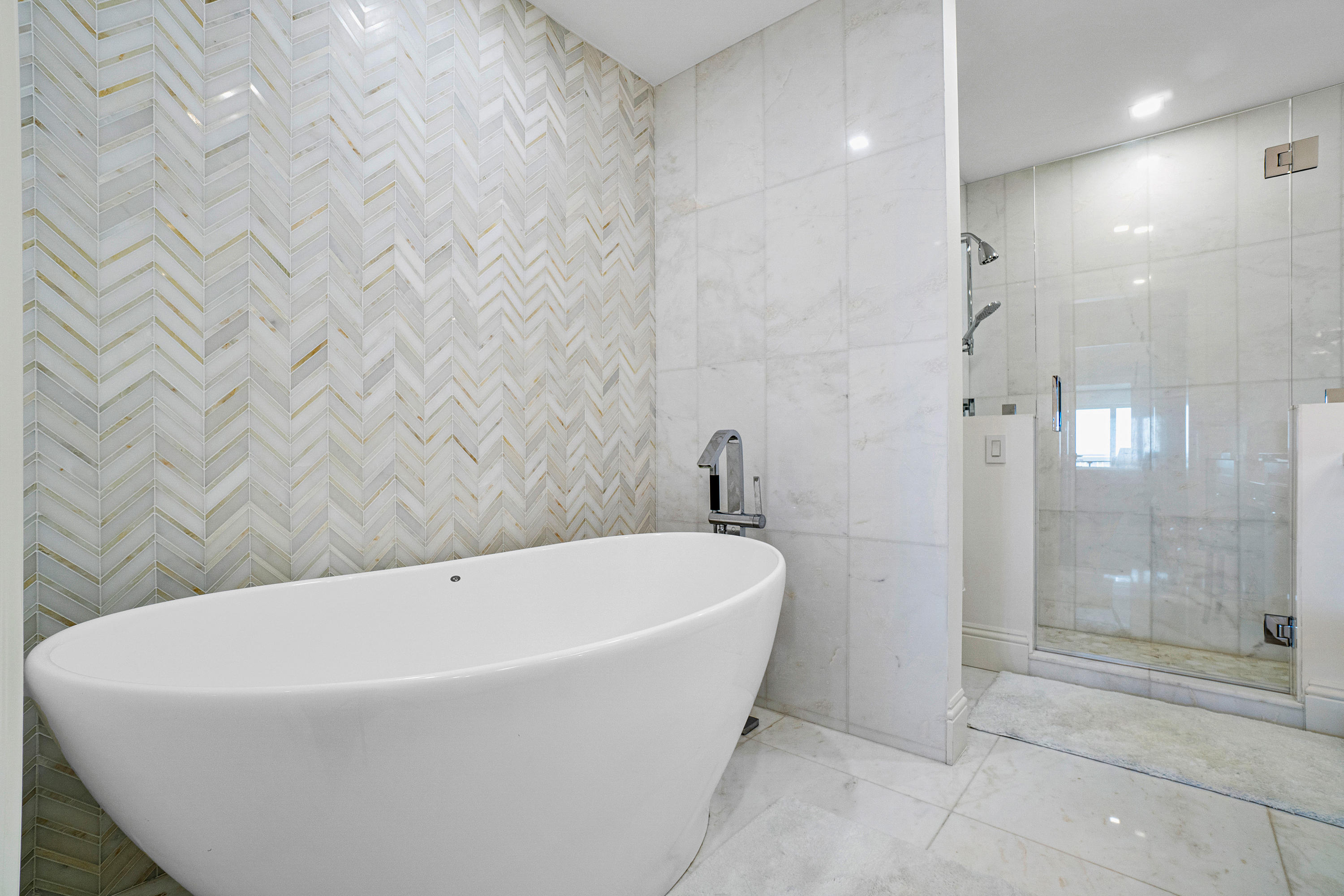 THREE HUNDRED SOUTH OCEAN BLVD APTS INC 300 S OCEA - Residential