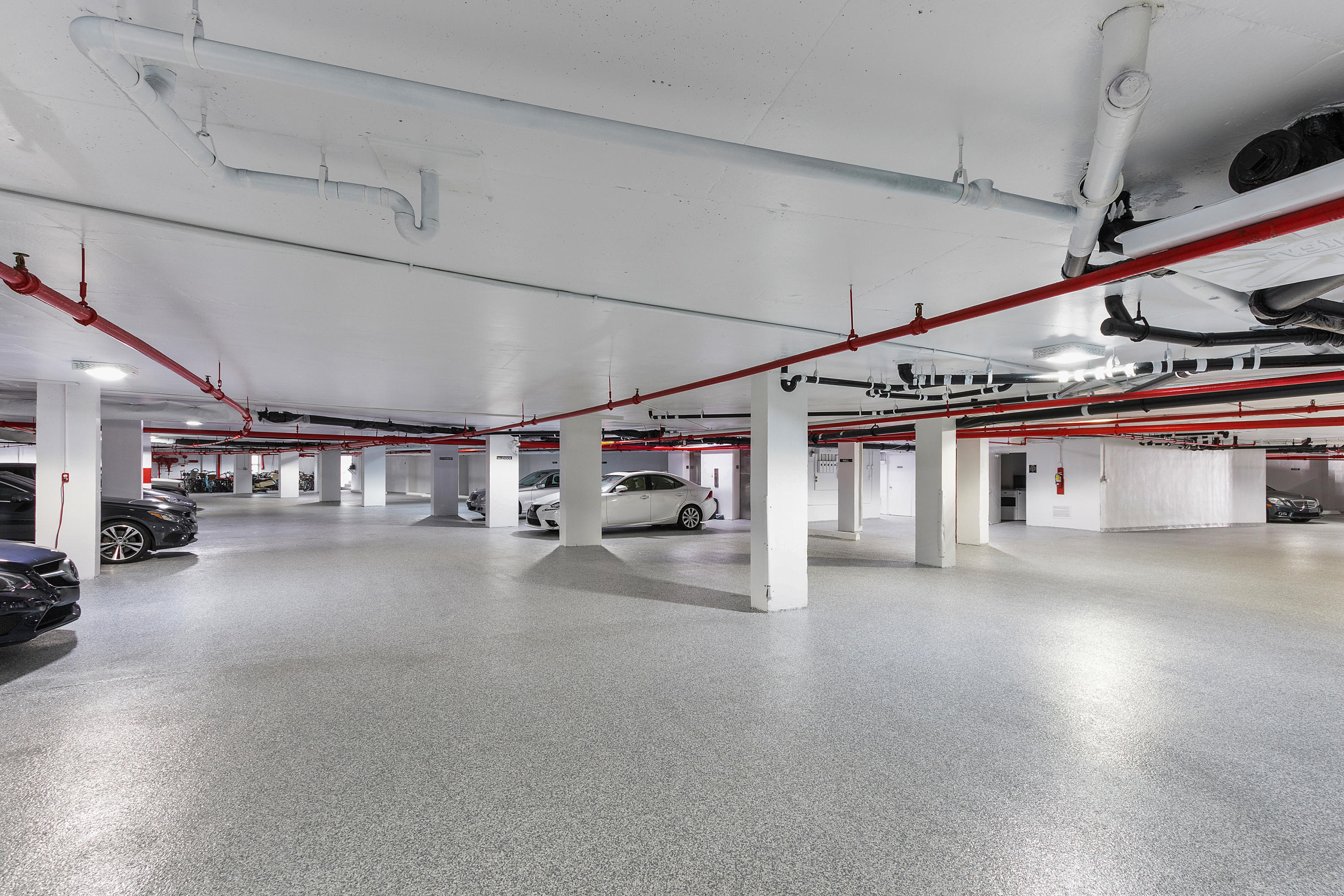 THREE HUNDRED SOUTH OCEAN BLVD APTS INC 300 S OCEA - Residential