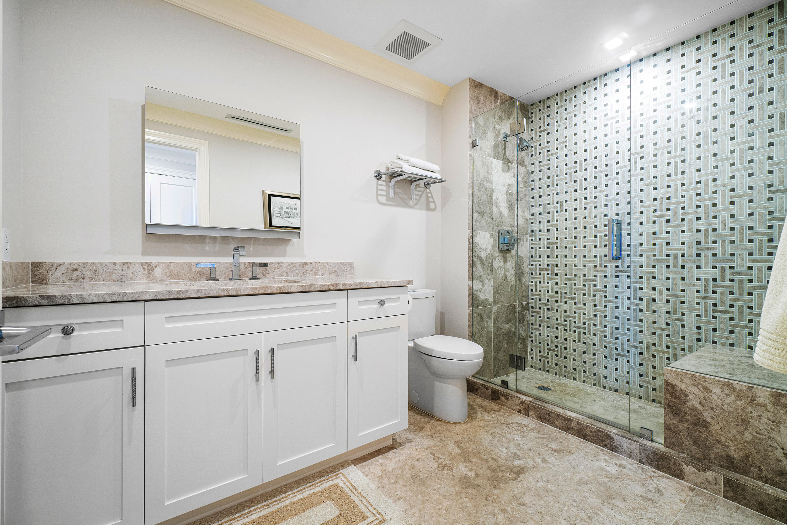 THREE HUNDRED SOUTH OCEAN BLVD APTS INC 300 S OCEA - Residential