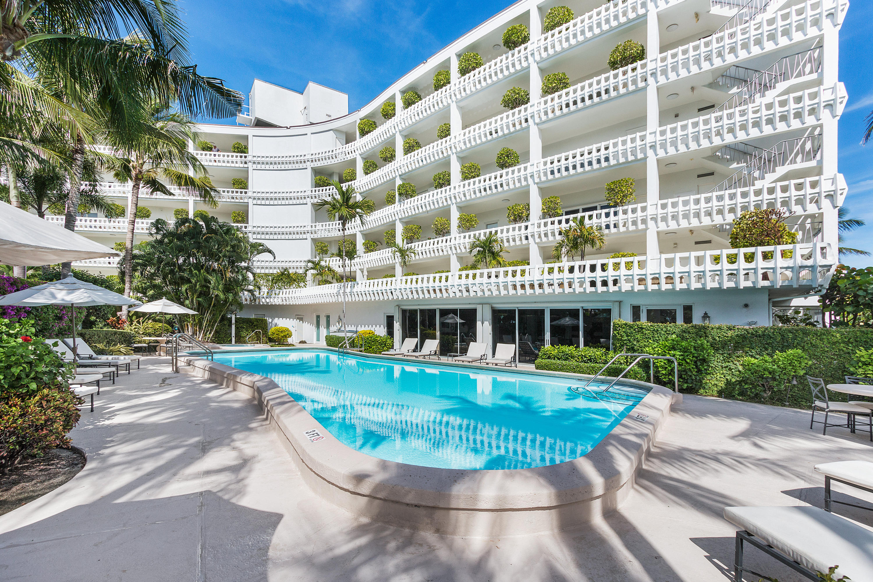 THREE HUNDRED SOUTH OCEAN BLVD APTS INC 300 S OCEA - Residential