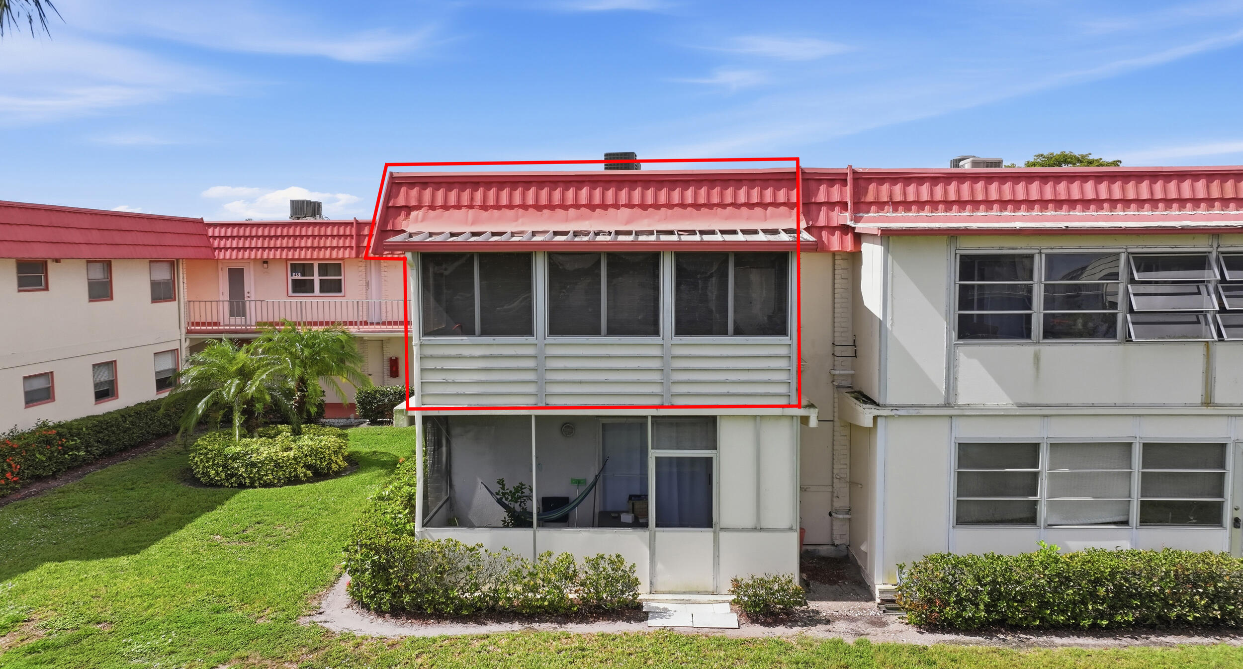 KINGS POINT SAXONY CONDOS - Residential