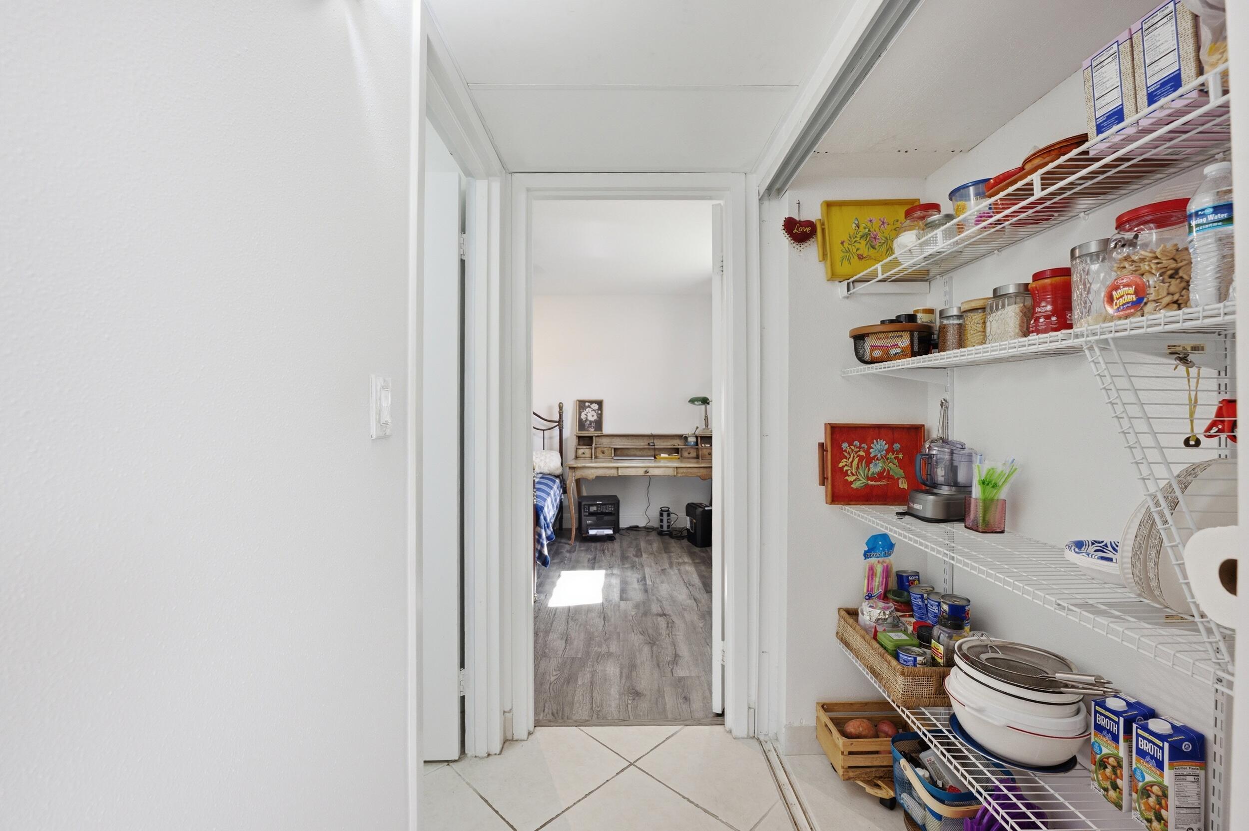 KINGS POINT SAXONY CONDOS - Residential