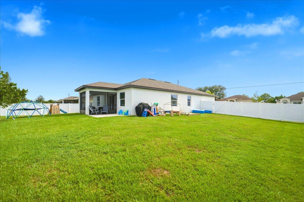 PORT ST LUCIE SECTION 33 - Residential