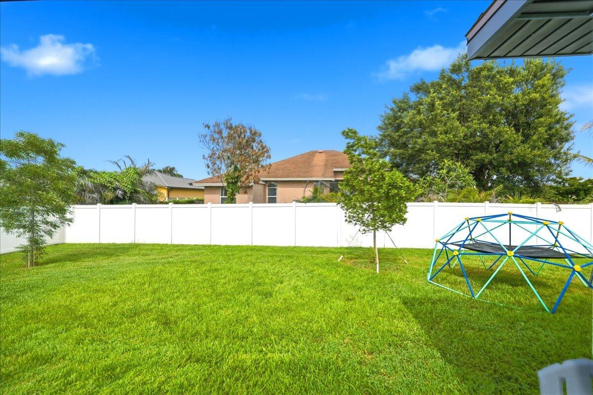 PORT ST LUCIE SECTION 33 - Residential
