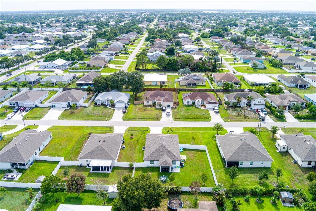 PORT ST LUCIE SECTION 33 - Residential