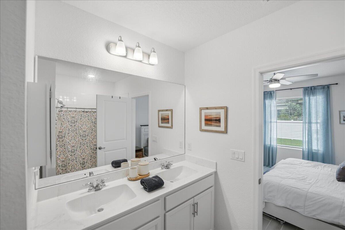 PORT ST LUCIE SECTION 33 - Residential