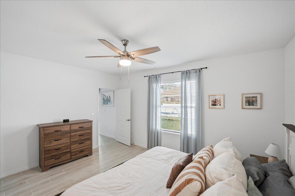 PORT ST LUCIE SECTION 33 - Residential