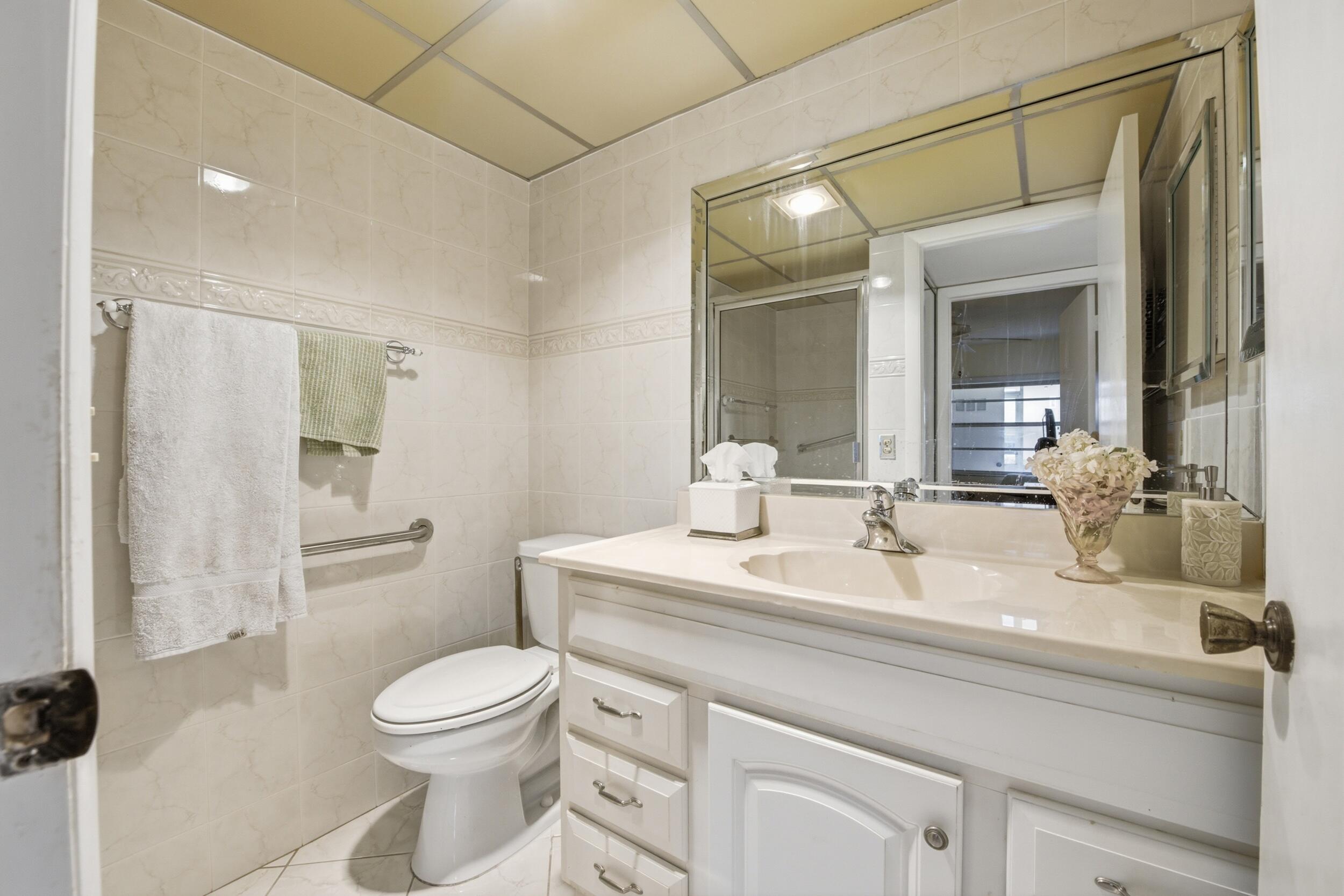 Kings Point Golf & Country Club - Residential Lease