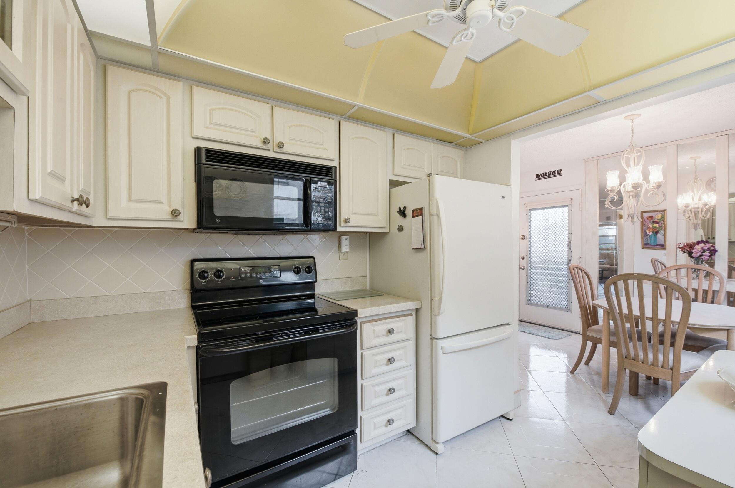 Kings Point Golf & Country Club - Residential Lease