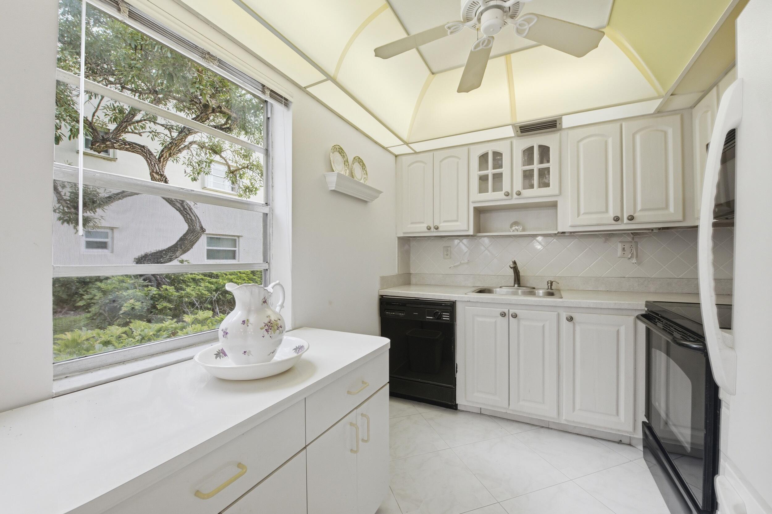 Kings Point Golf & Country Club - Residential Lease