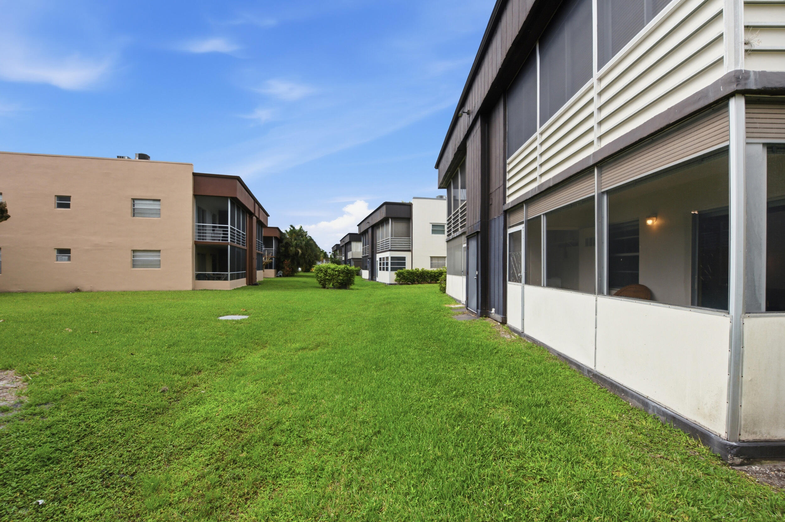 Kings Point Golf & Country Club - Residential Lease