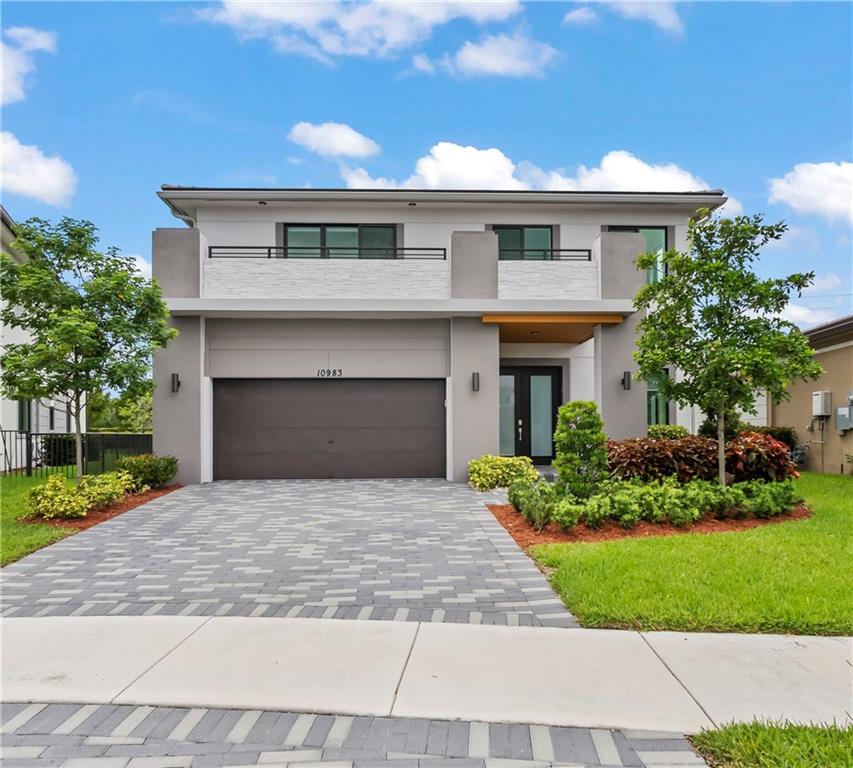 Cascata at Miralago - Residential
