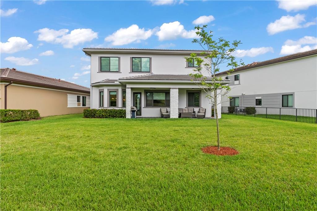 Cascata at Miralago - Residential