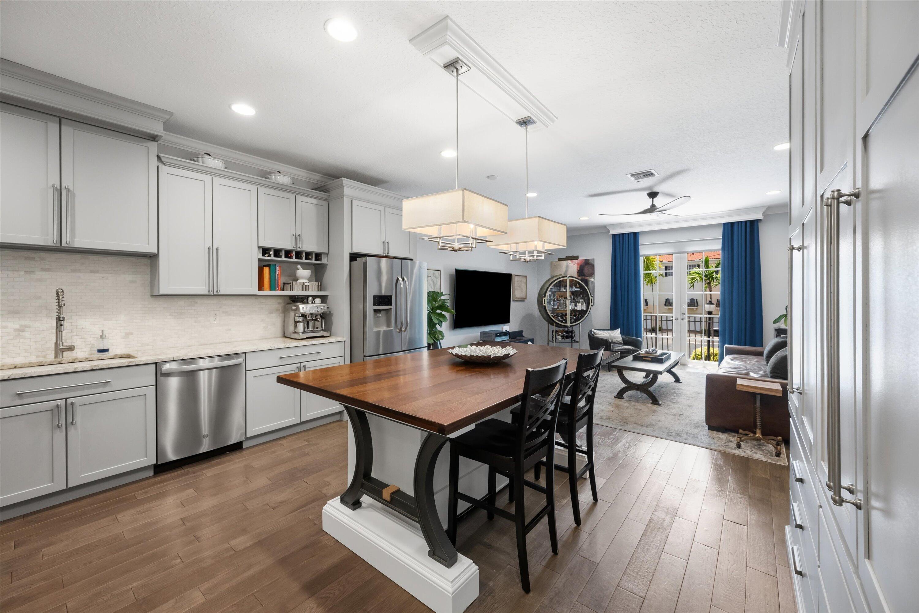 COURTYARDS OF LAKE WORTH 2 - Residential