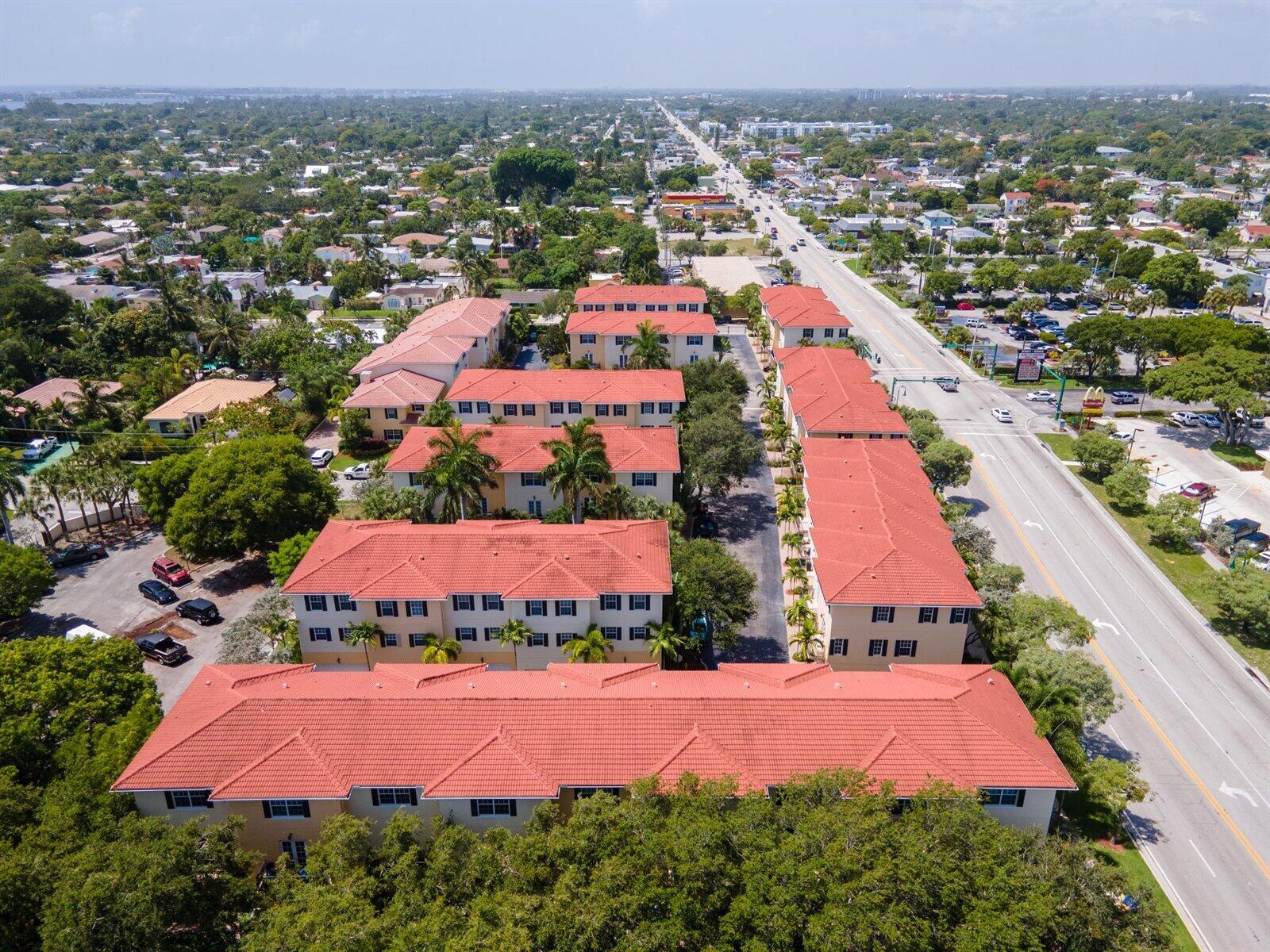COURTYARDS OF LAKE WORTH 2 - Residential