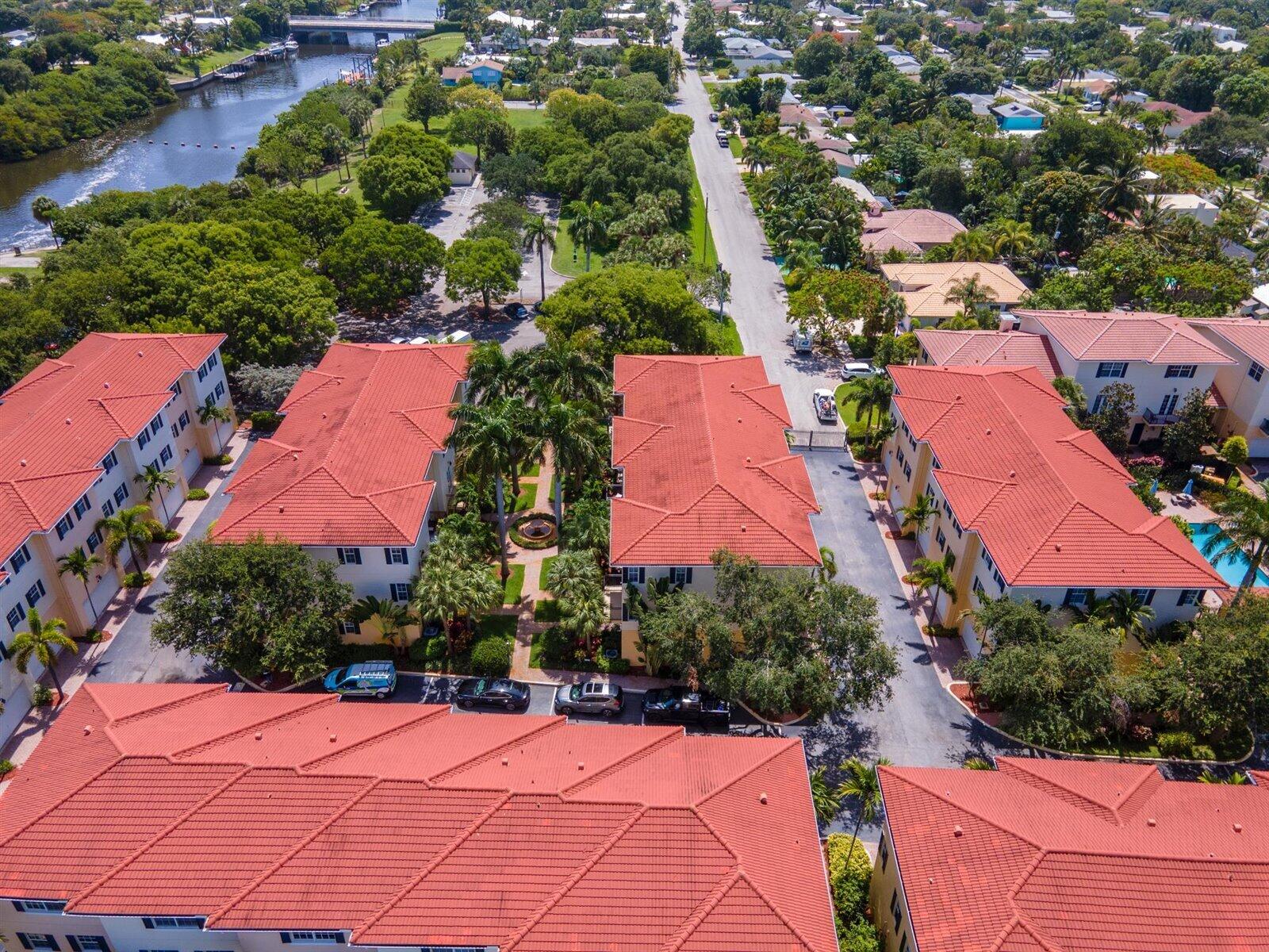 COURTYARDS OF LAKE WORTH 2 - Residential