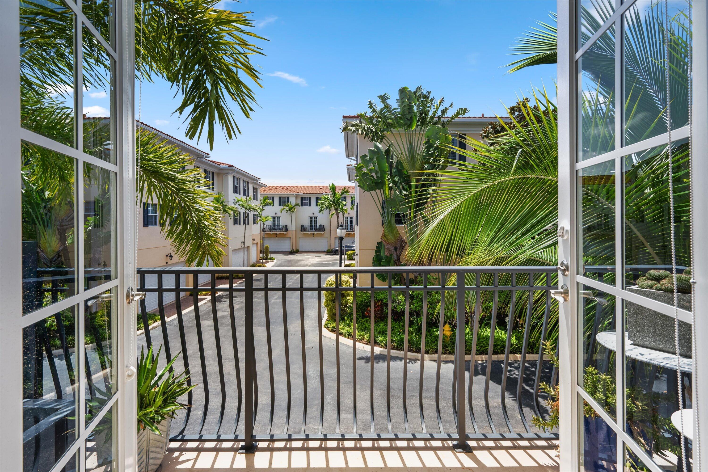 COURTYARDS OF LAKE WORTH 2 - Residential