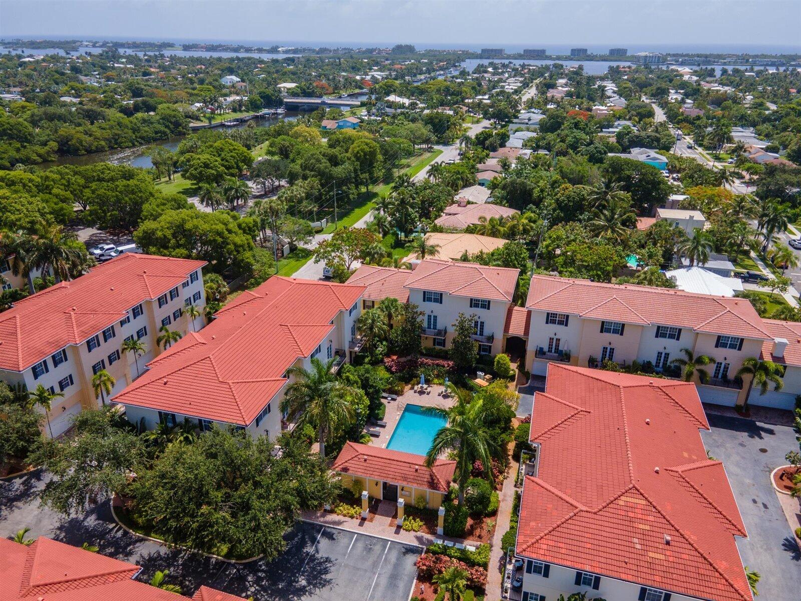 COURTYARDS OF LAKE WORTH 2 - Residential