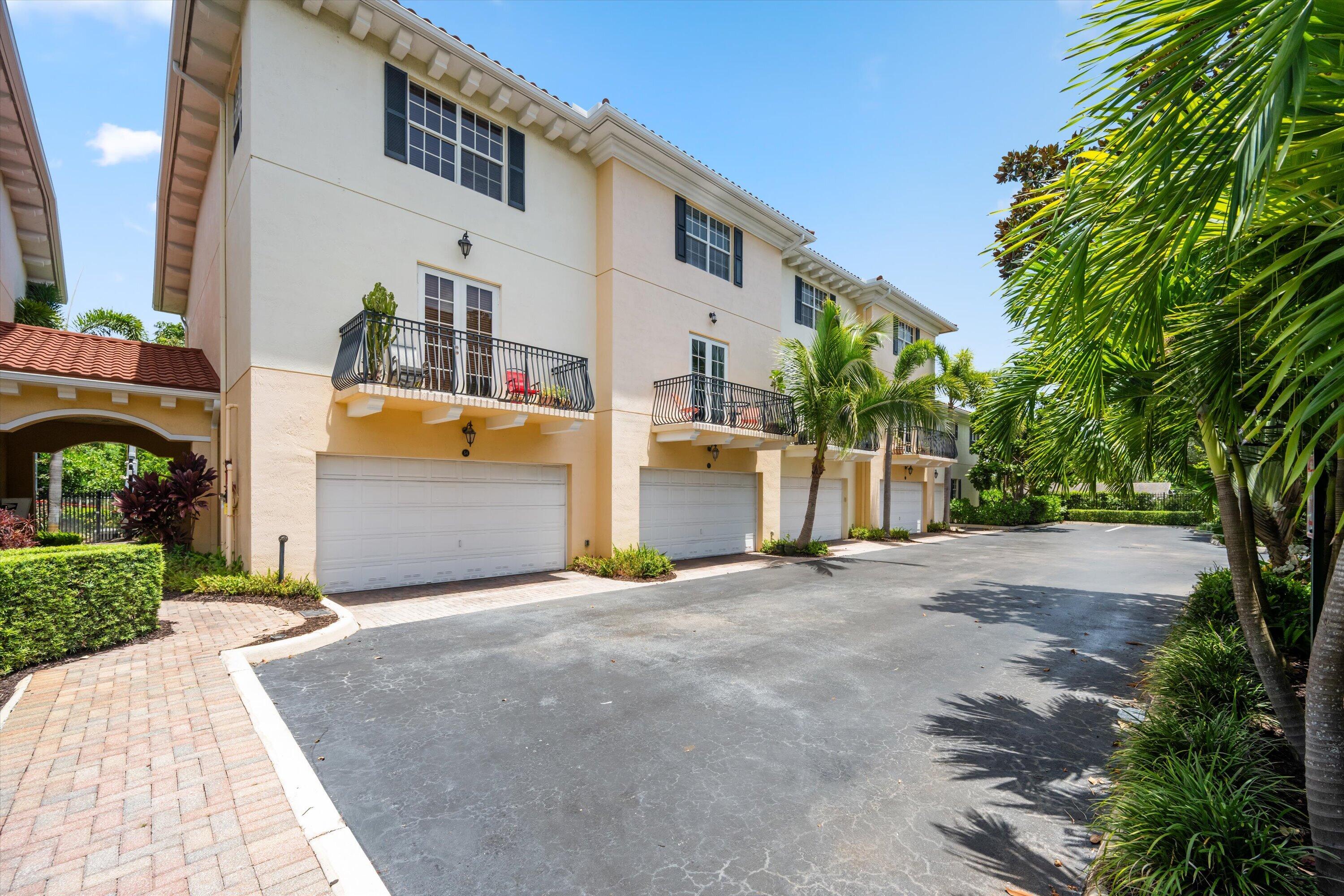 COURTYARDS OF LAKE WORTH 2 - Residential