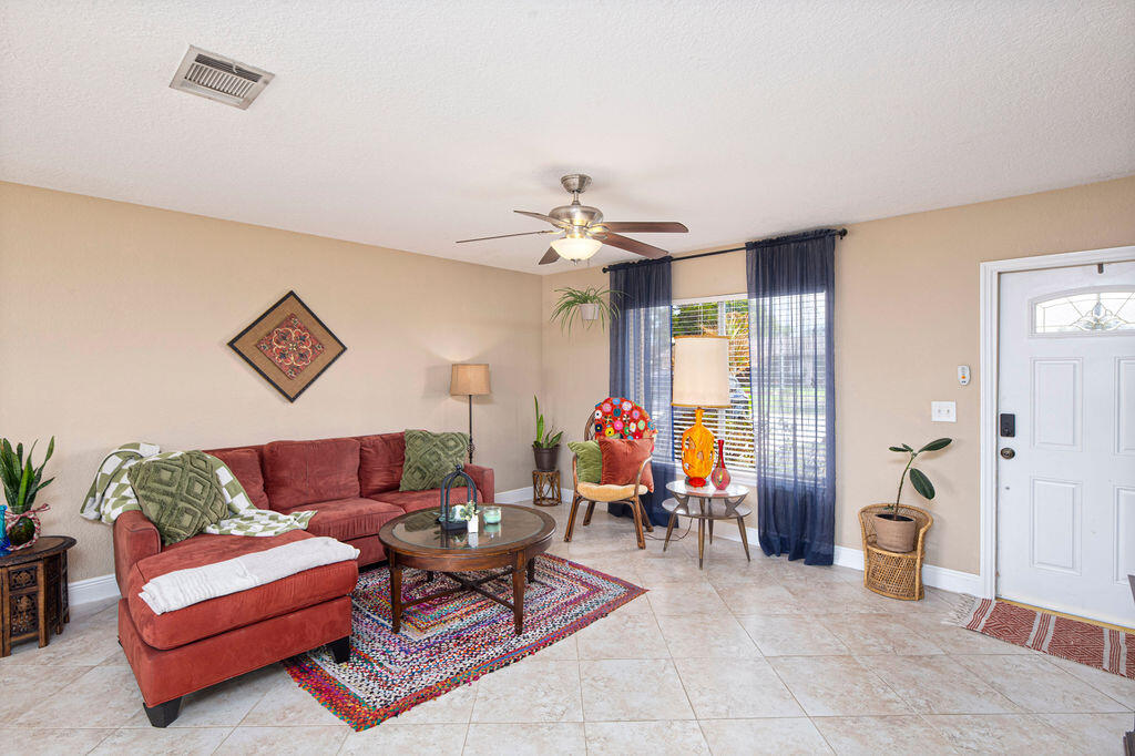 PORT ST LUCIE SECTION 18 - Residential
