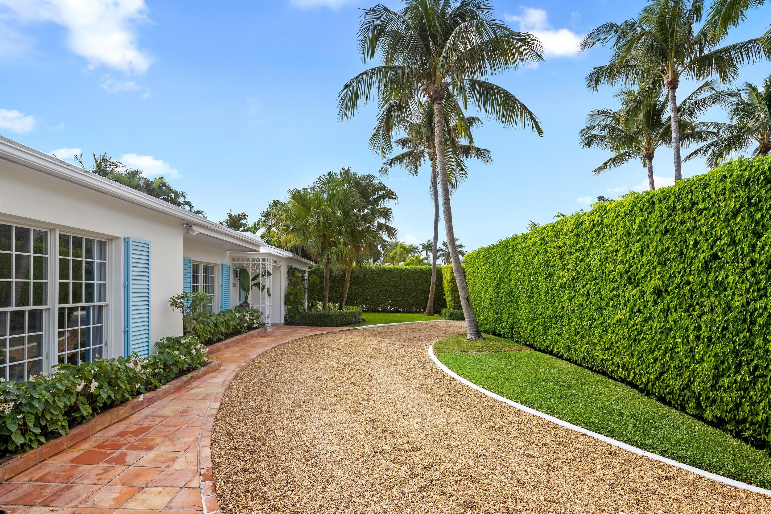 JAMAICA LANE IN - Residential