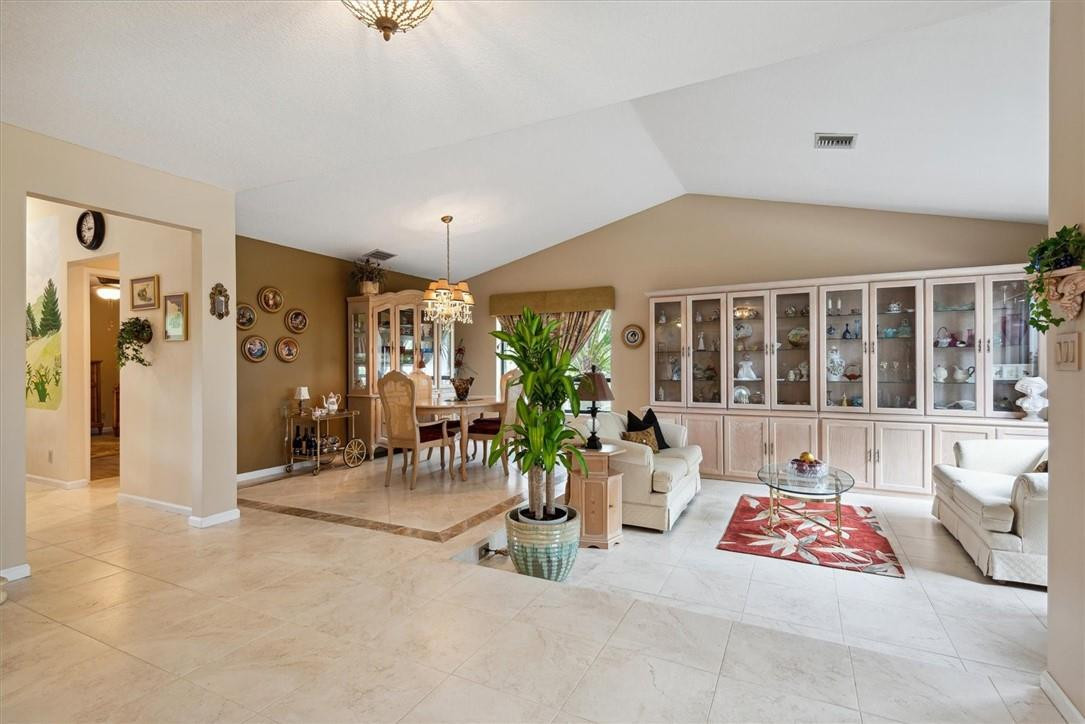 Pine Ridge 112-37 B - Residential