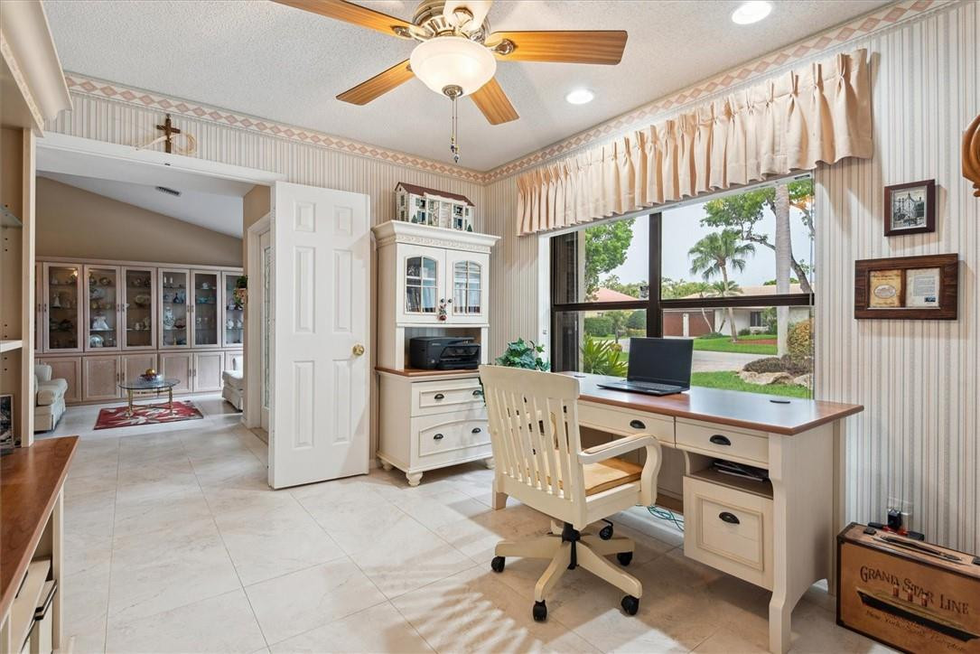 Pine Ridge 112-37 B - Residential
