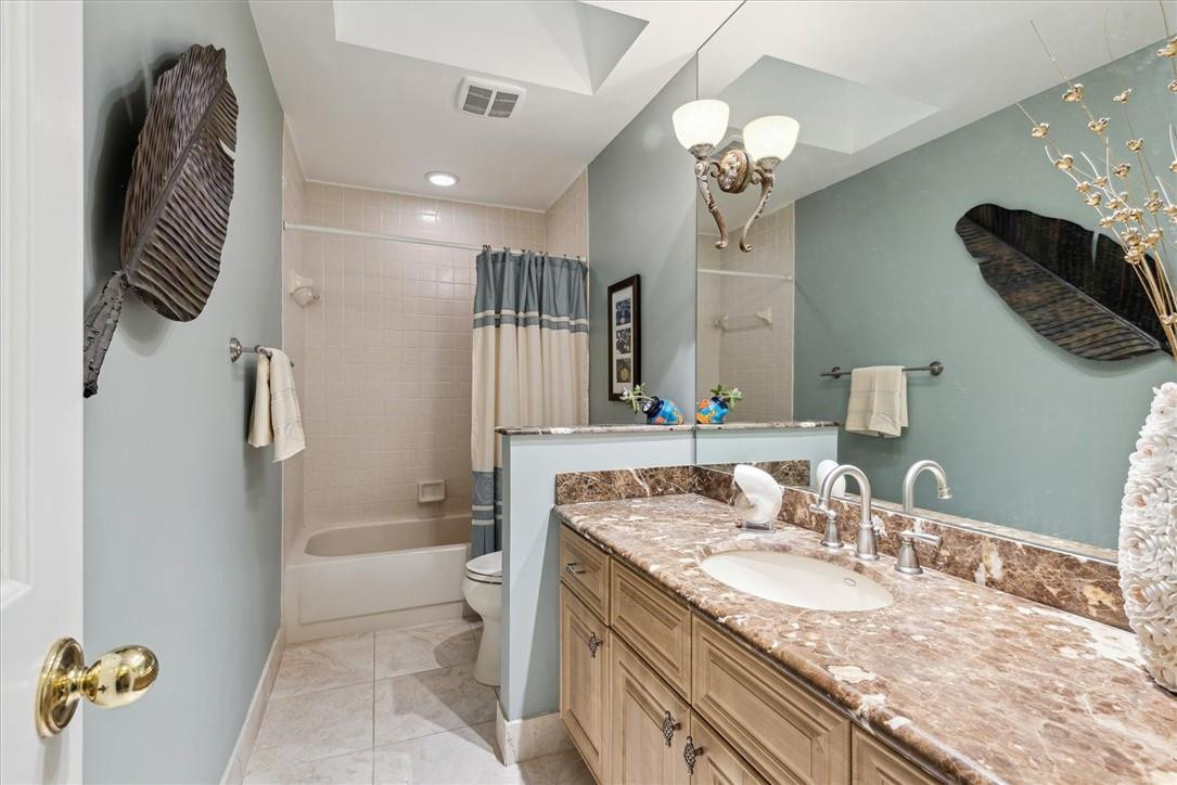 Pine Ridge 112-37 B - Residential